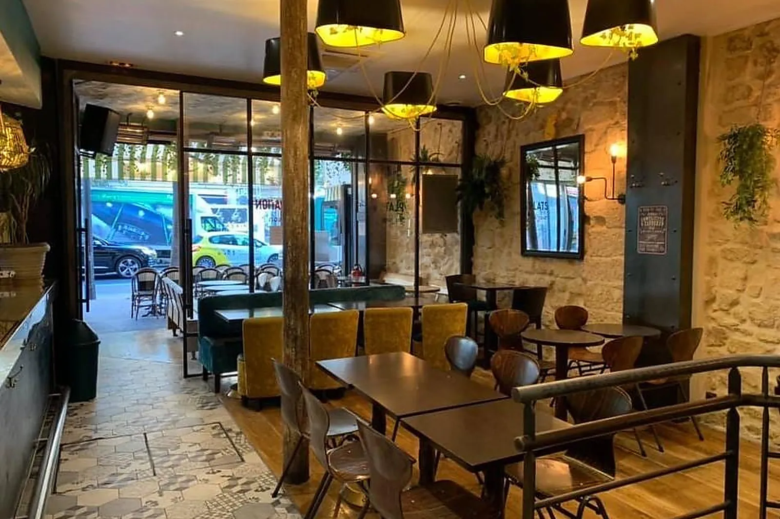 Cafés et Restaurants, RESTAURANTS - PARIS (PARIS) : LE CAFÉ DU CHATELET