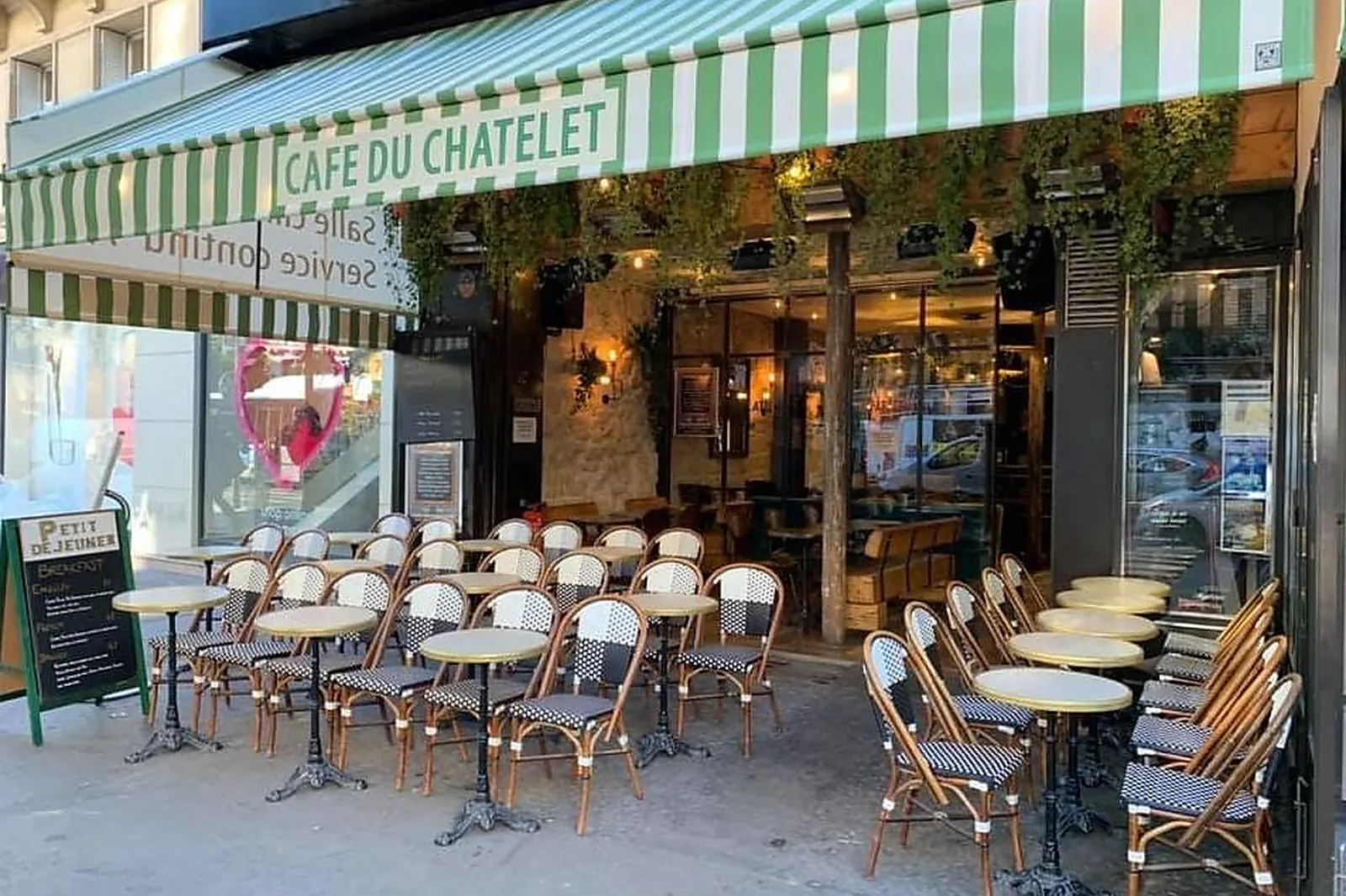 Cafés et Restaurants, RESTAURANTS - PARIS (PARIS) : LE CAFÉ DU CHATELET