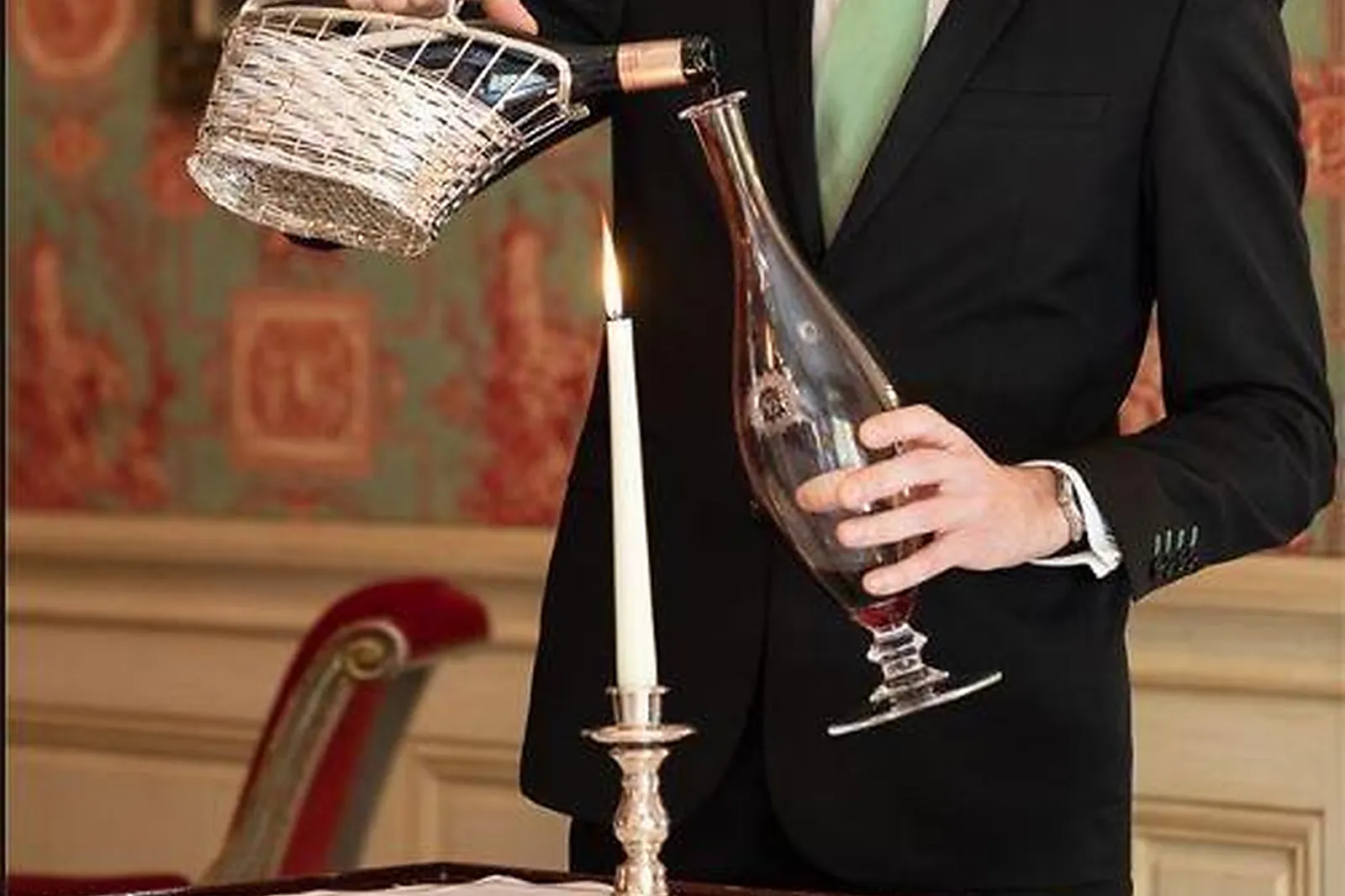 Cafés et Restaurants, RESTAURANTS - PARIS (PARIS) : LE CLARENCE