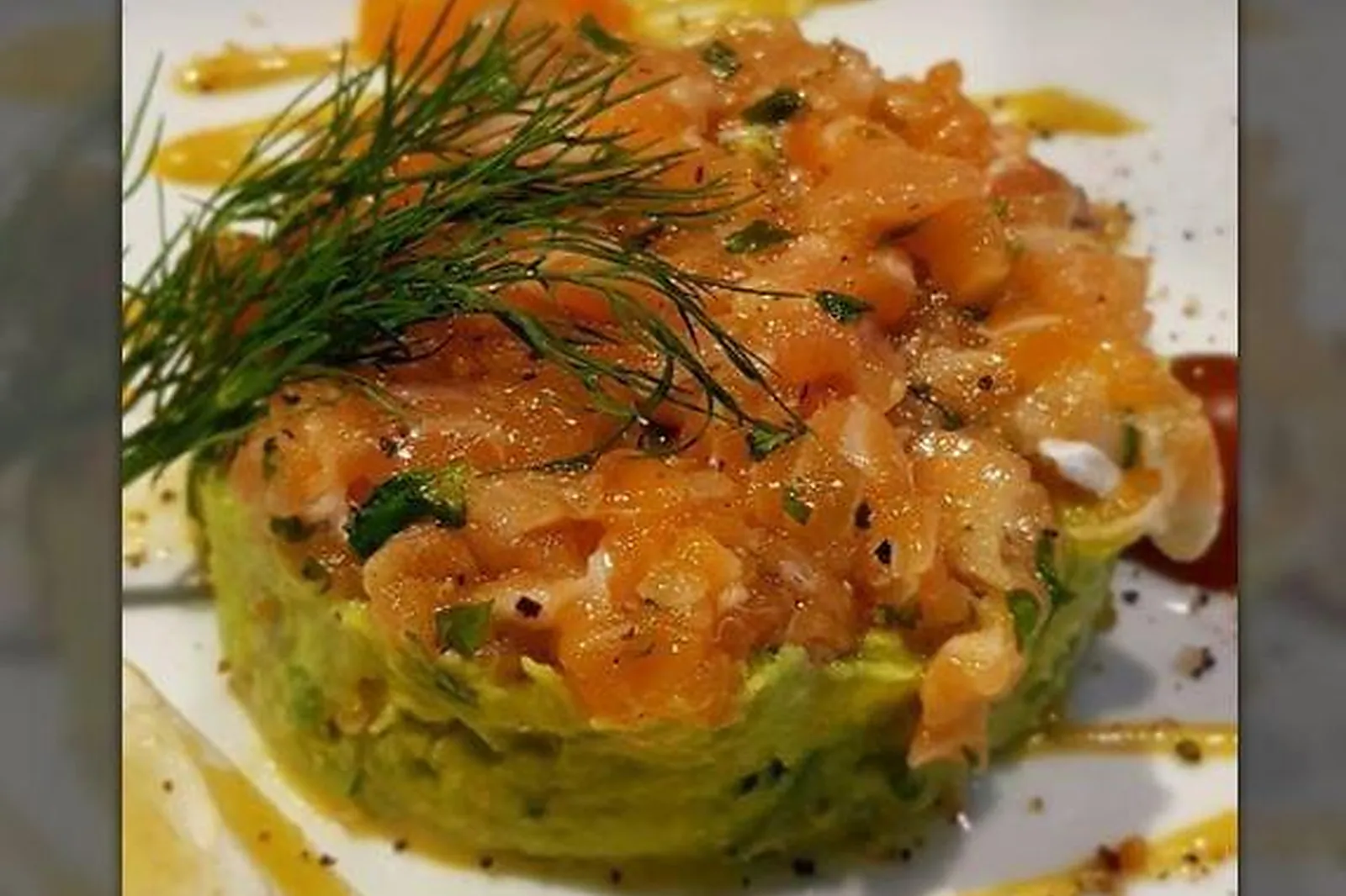 Cafés et Restaurants, RESTAURANTS - PARIS (PARIS) : LE CONFIDENTIEL