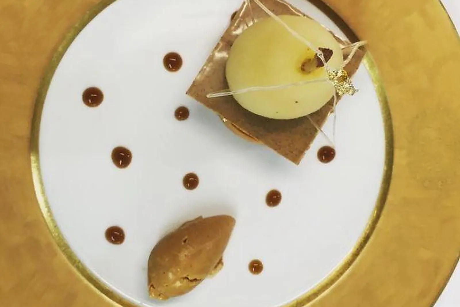 Cafés et Restaurants, RESTAURANTS - PARIS (PARIS) : LE GRAND VÉFOUR