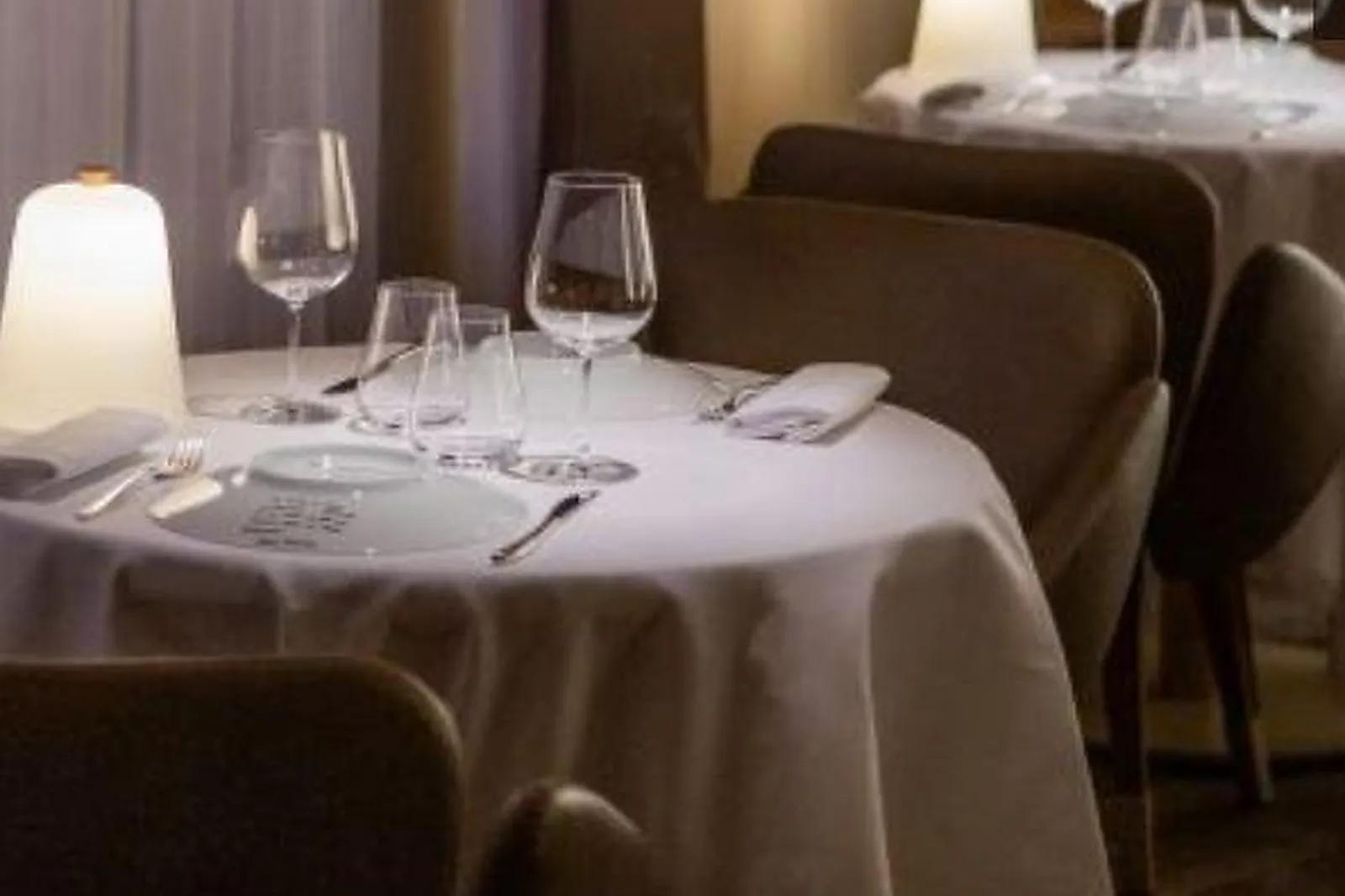 Cafés et Restaurants, RESTAURANTS - PARIS (PARIS) : LE MAVROMMATIS