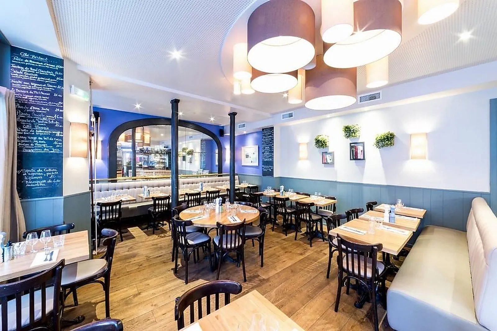 Cafés et Restaurants, RESTAURANTS - PARIS (PARIS) : LE PL&RSQUO;TIT MUSSET