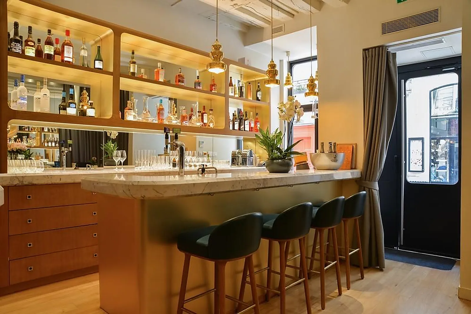 Cafés et Restaurants, RESTAURANTS - PARIS (PARIS) : LE SERGENT RECRUTEUR