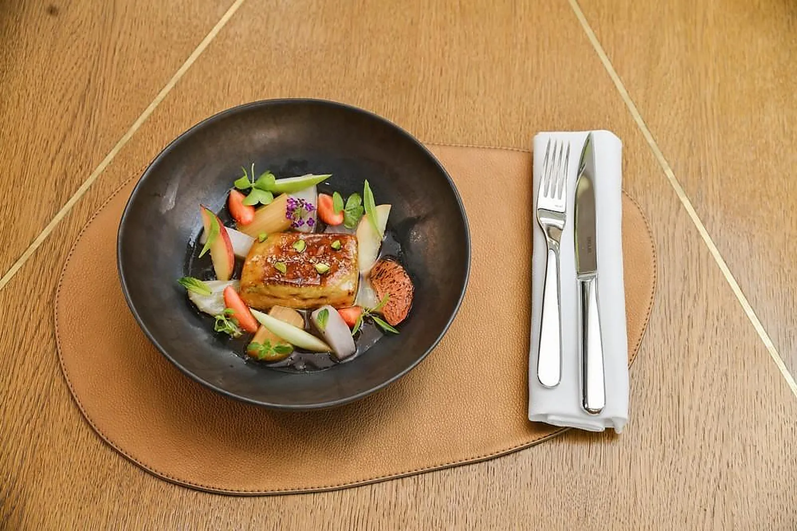 Cafés et Restaurants, RESTAURANTS - PARIS (PARIS) : LE SERGENT RECRUTEUR