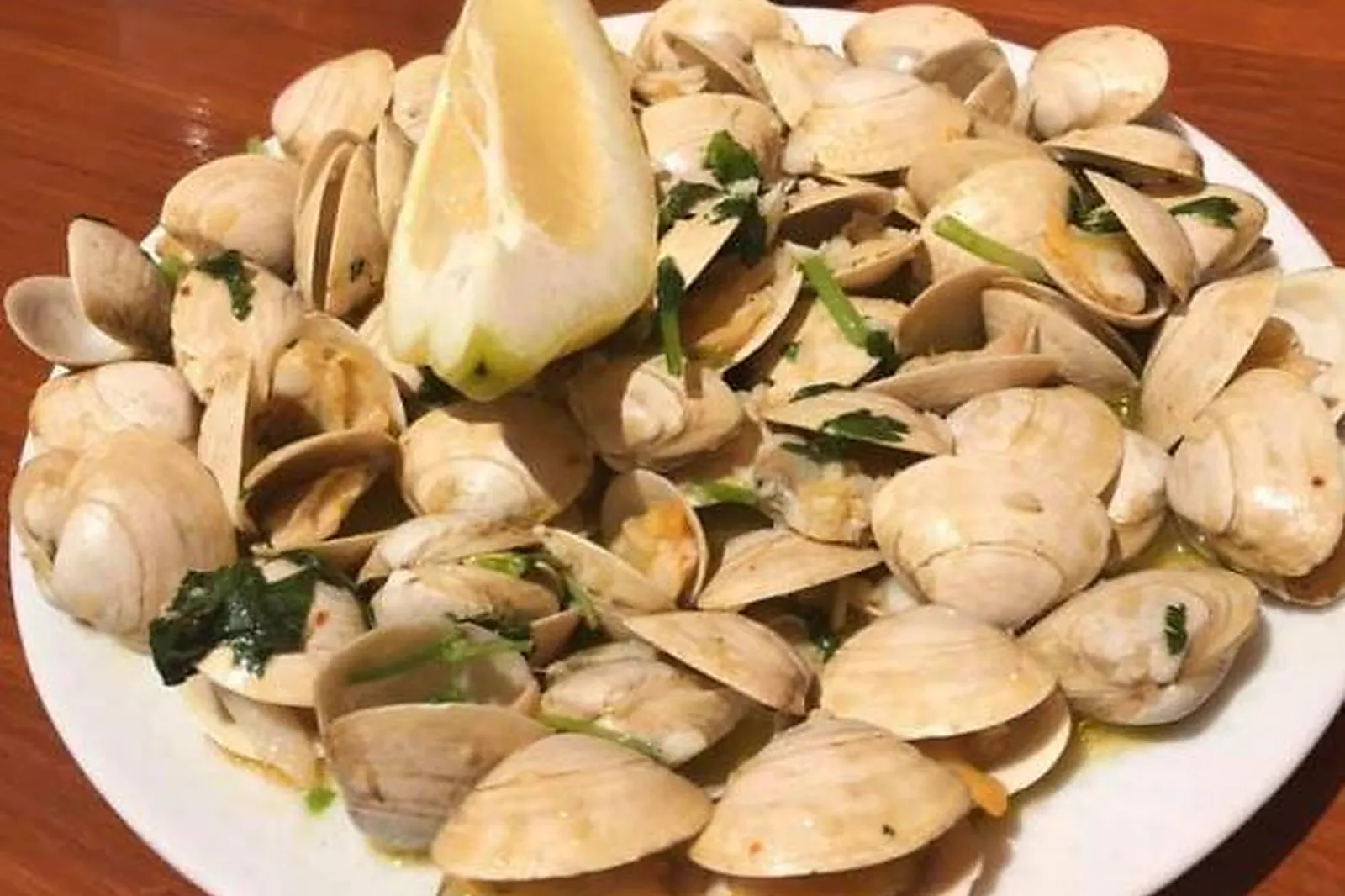 Cafés et Restaurants, RESTAURANTS - PARIS (PARIS) : LE VENT DL&RSQUO;ARMOR