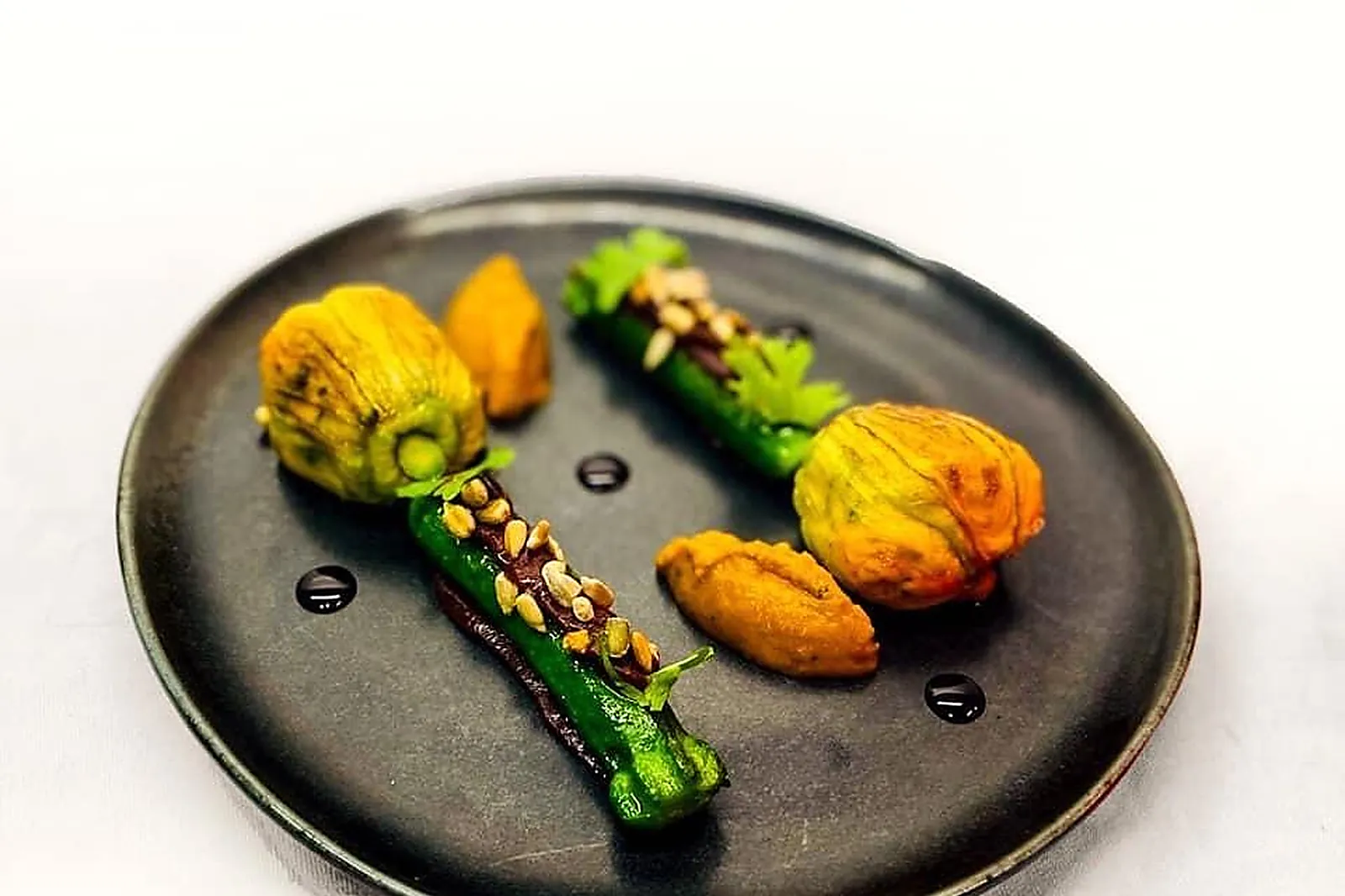 Cafés et Restaurants, RESTAURANTS - PARIS (PARIS) : LES 3 BORNÉS