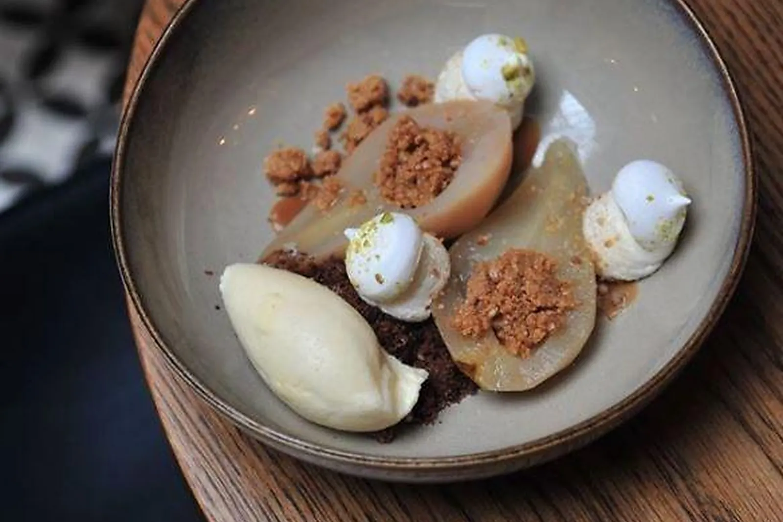 Cafés et Restaurants, RESTAURANTS - PARIS (PARIS) : LES CHOUETTES