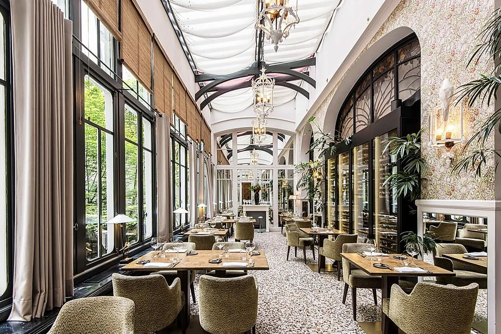 Cafés et Restaurants, RESTAURANTS - PARIS (PARIS) : LES CLIMATS