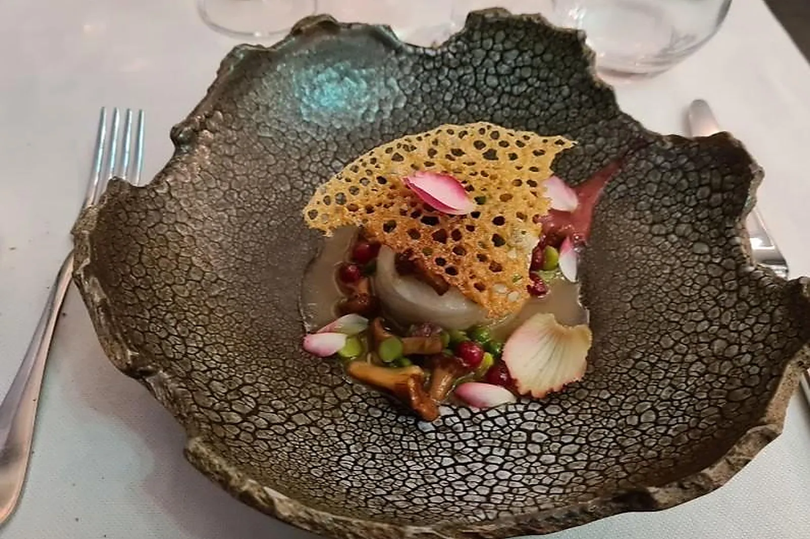 Cafés et Restaurants, RESTAURANTS - PARIS (PARIS) : LOUIS RESTAURANT