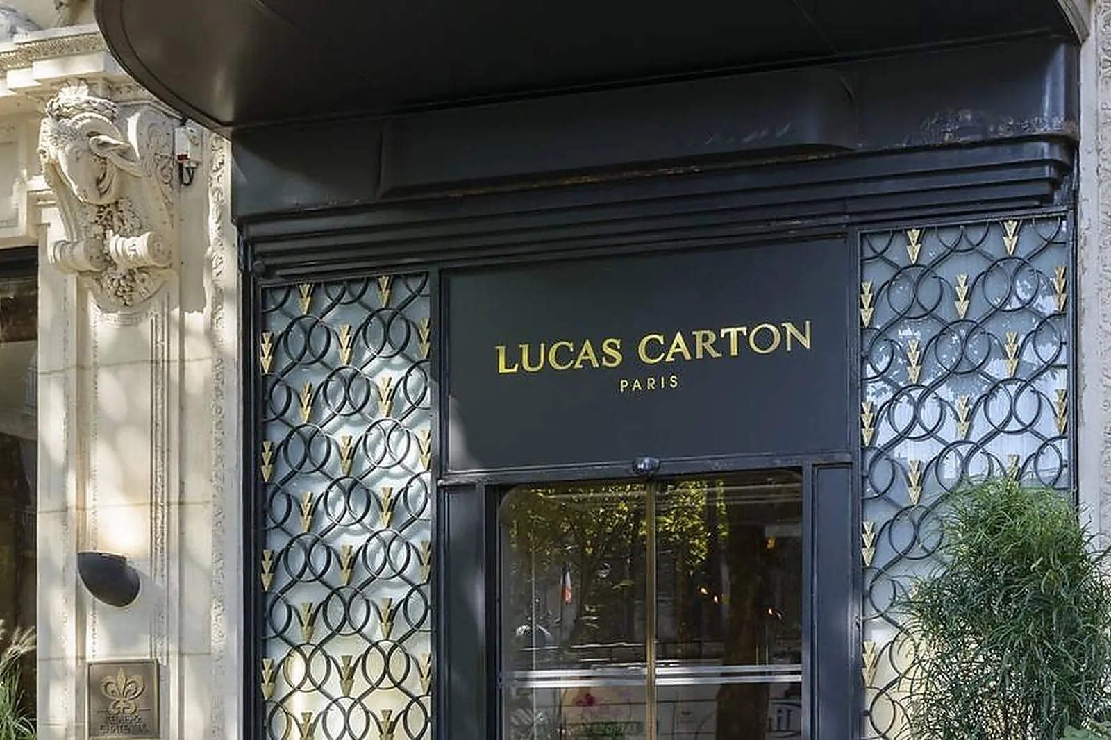 Cafés et Restaurants, RESTAURANTS - PARIS (PARIS) : LUCAS CARTON