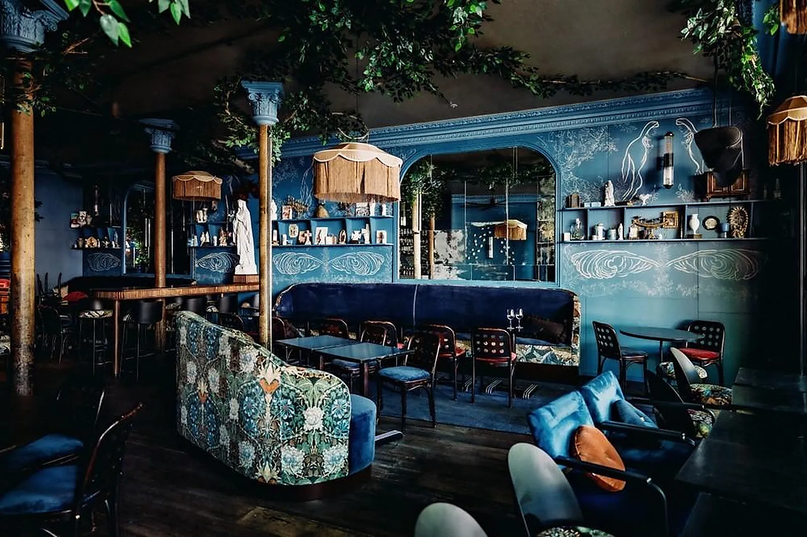 Cafés et Restaurants, RESTAURANTS - PARIS (PARIS) : MARIA BELZA