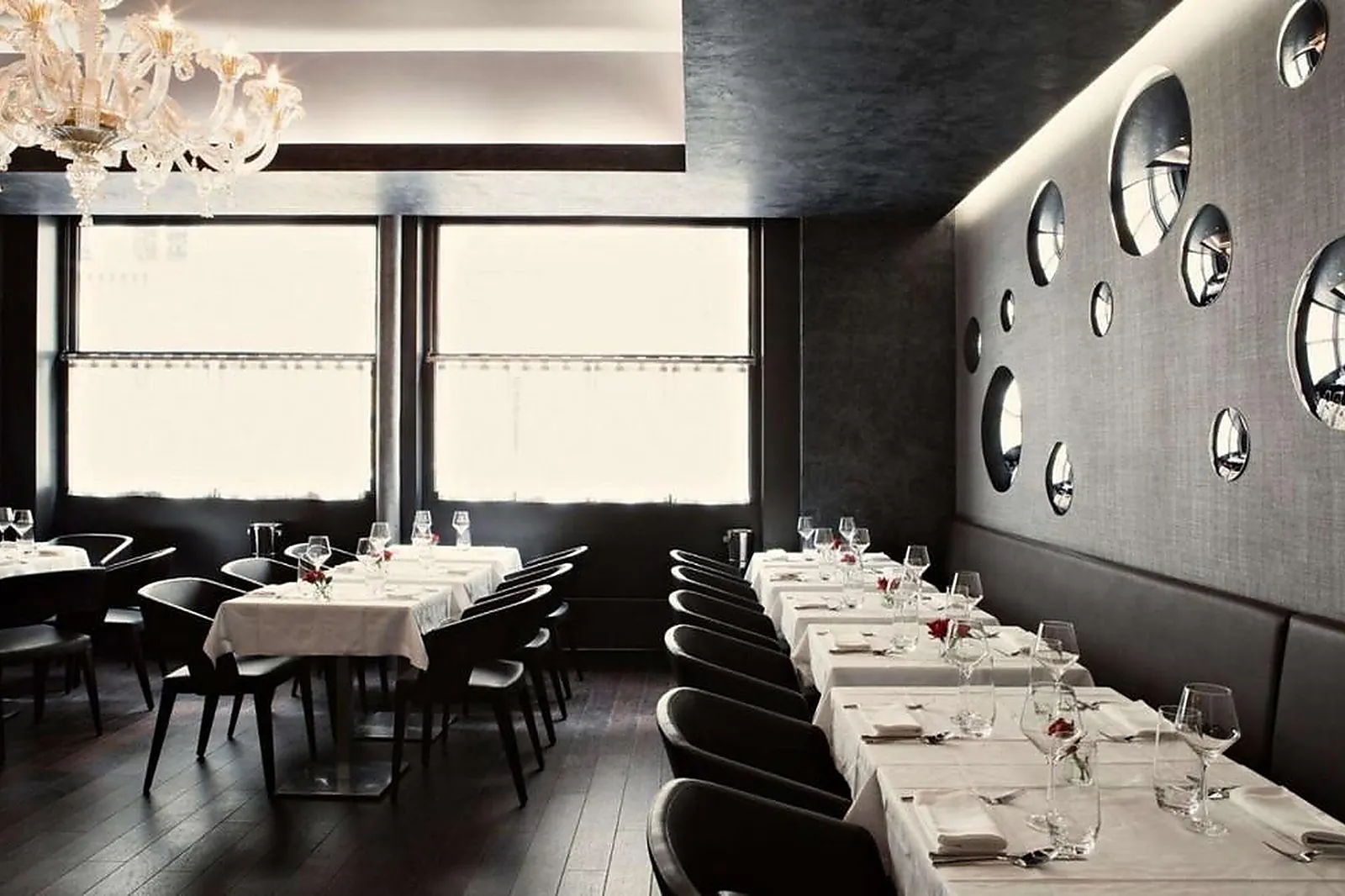 Cafés et Restaurants, RESTAURANTS - PARIS (PARIS) : MAXAN RESTAURANT