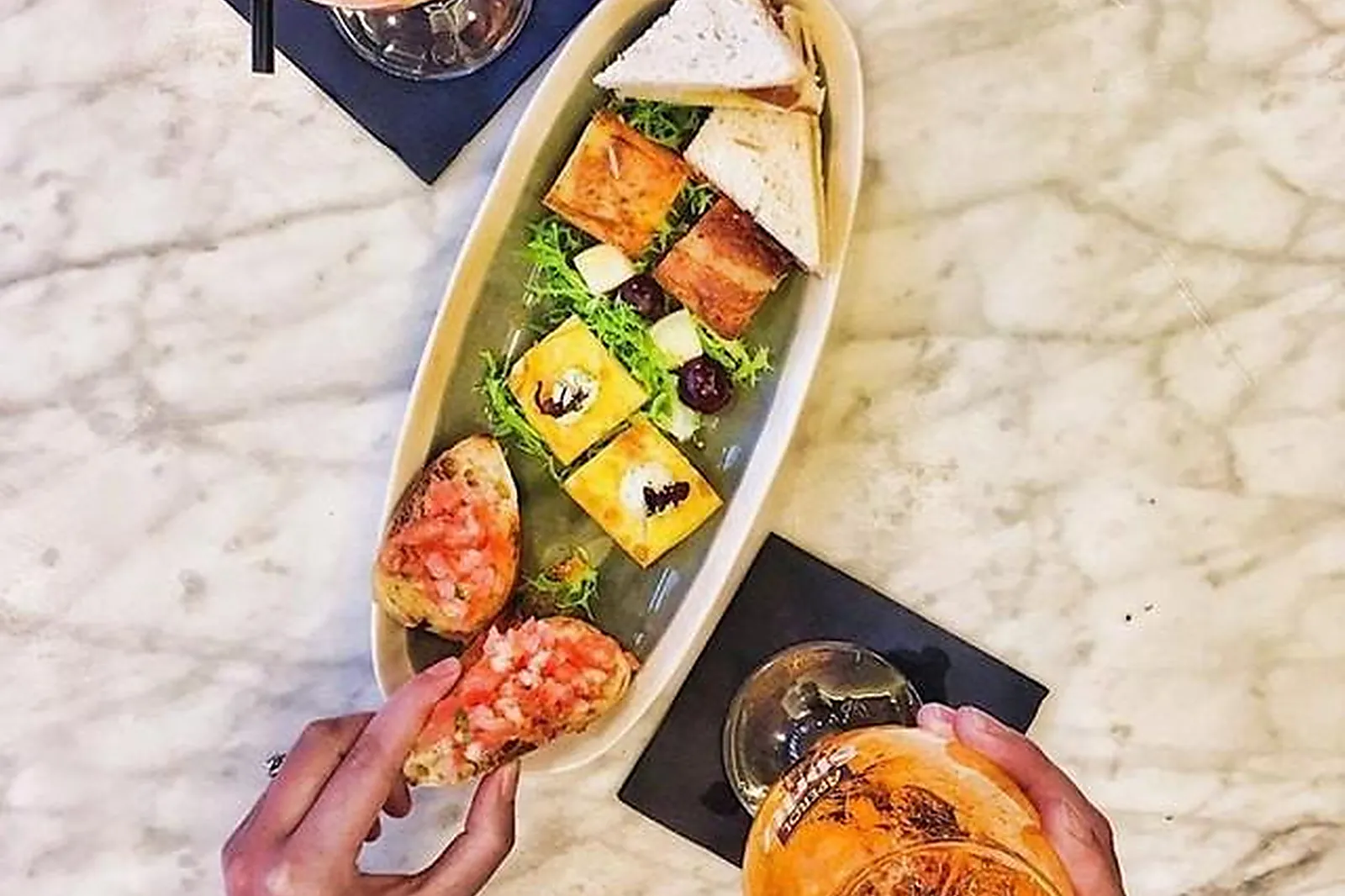 Cafés et Restaurants, RESTAURANTS - PARIS (PARIS) : MERIGGIO