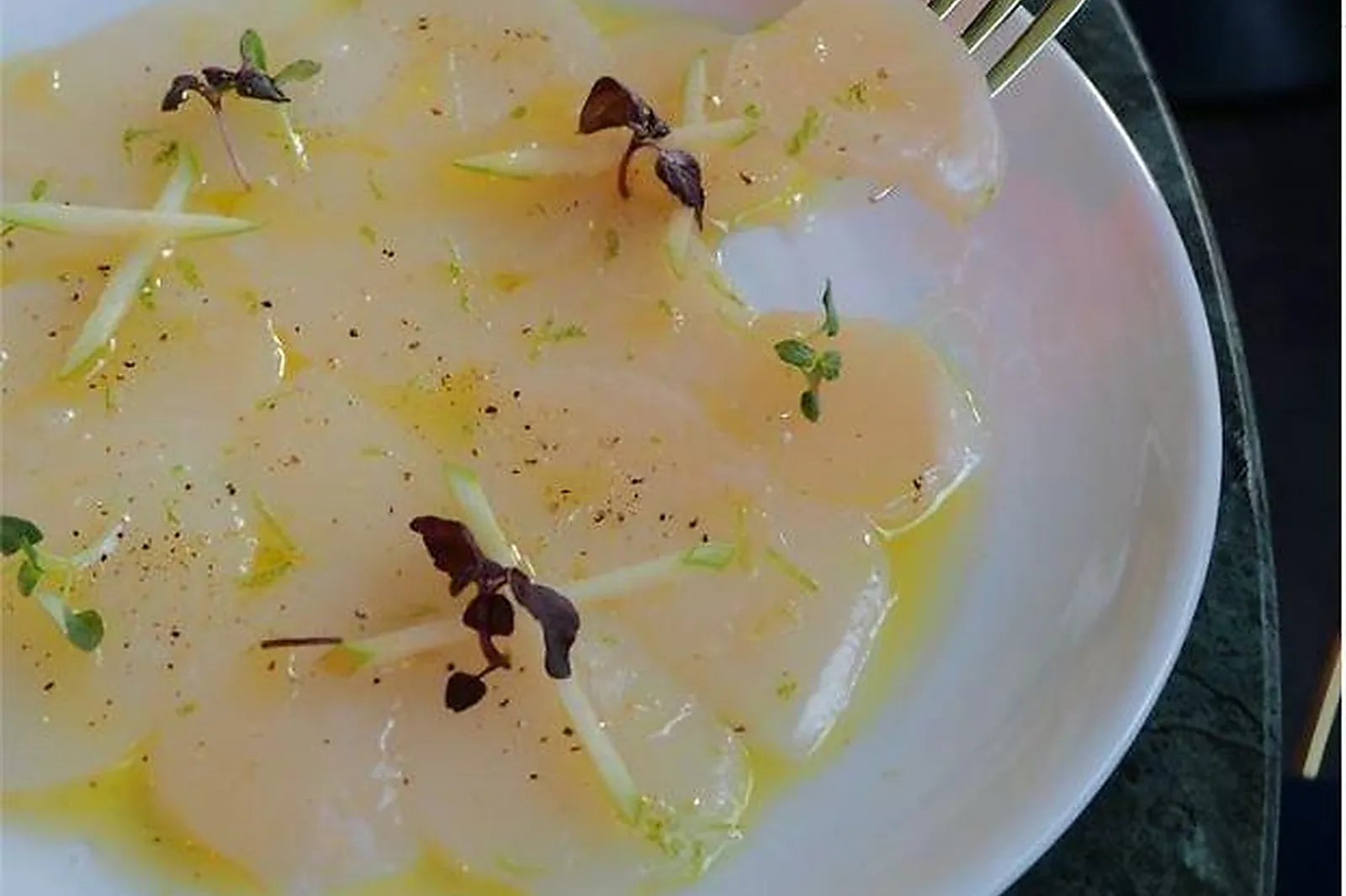 Cafés et Restaurants, RESTAURANTS - PARIS (PARIS) : MON SQUARE