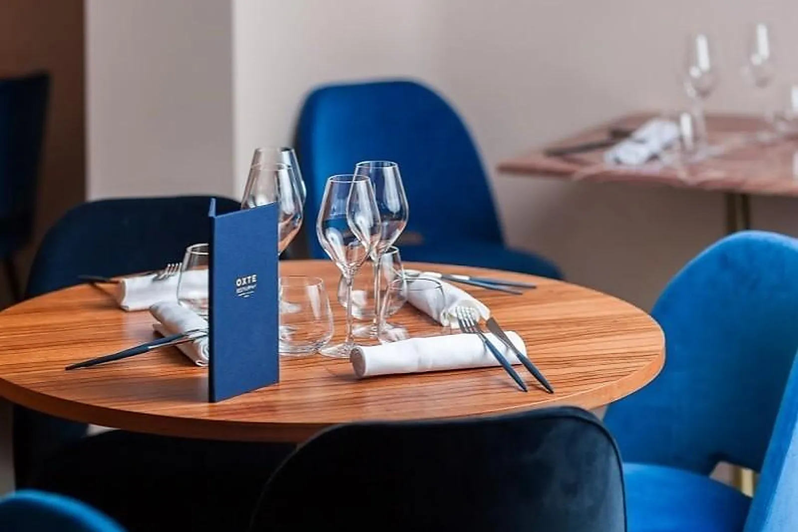 Cafés et Restaurants, RESTAURANTS - PARIS (PARIS) : OXTE RESTAURANT