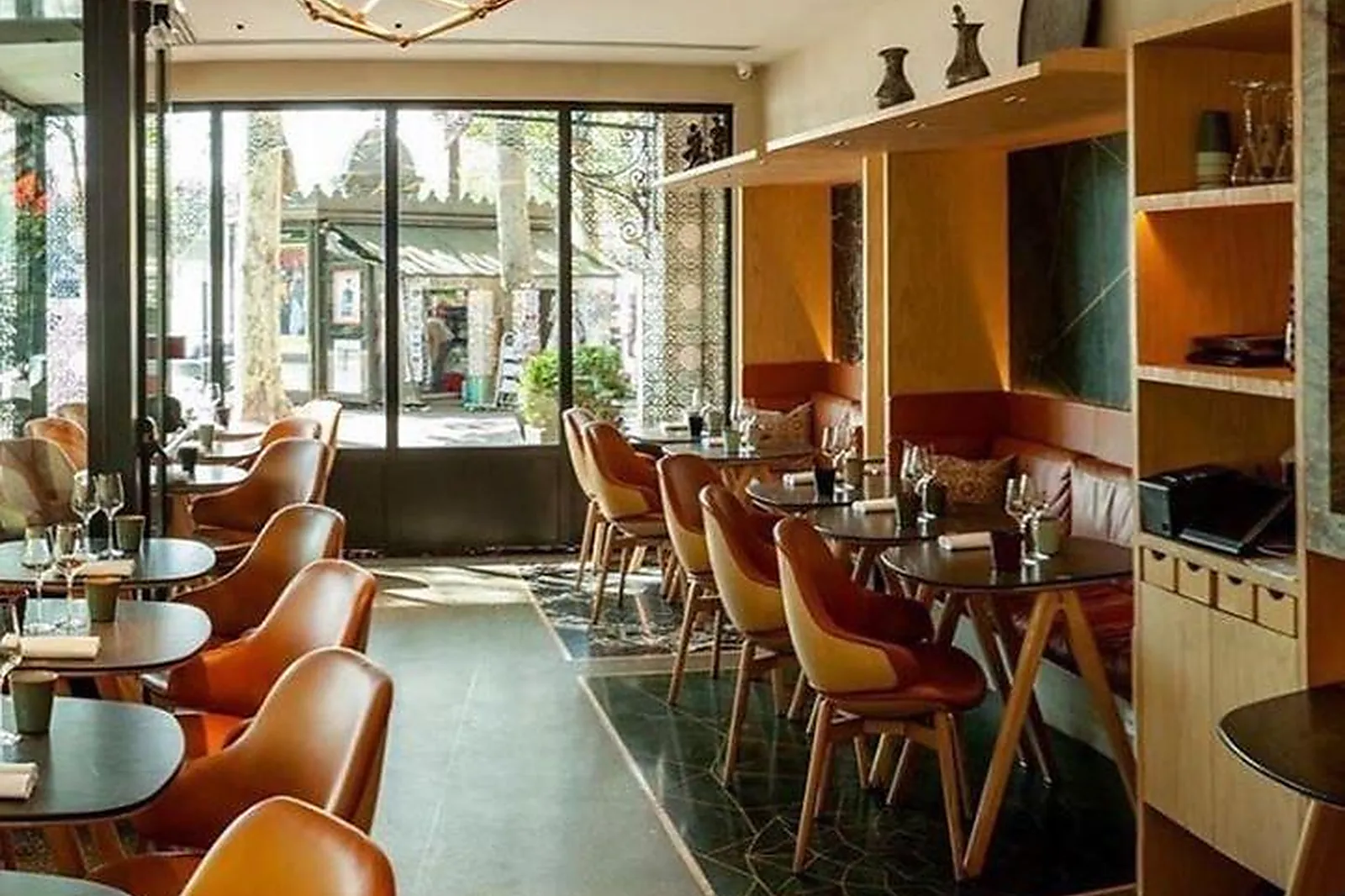 Cafés et Restaurants, RESTAURANTS - PARIS (PARIS) : RESTAURANT AKRAME