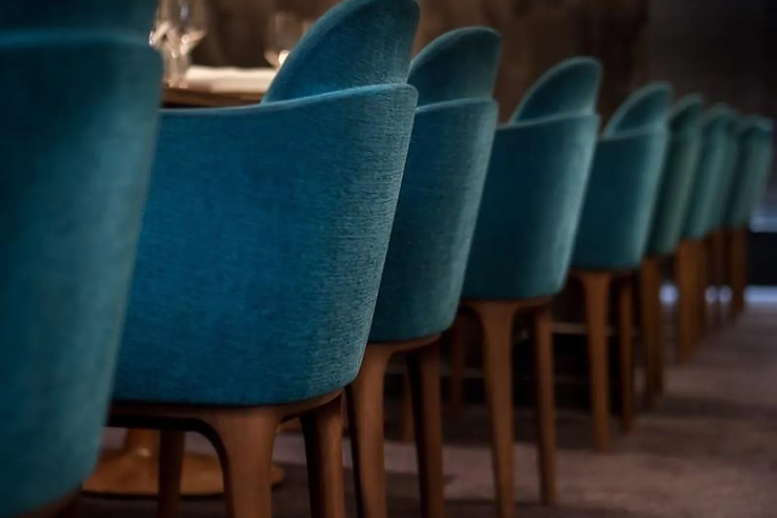 Cafés et Restaurants, RESTAURANTS - PARIS (PARIS) : RESTAURANT AUGUSTE