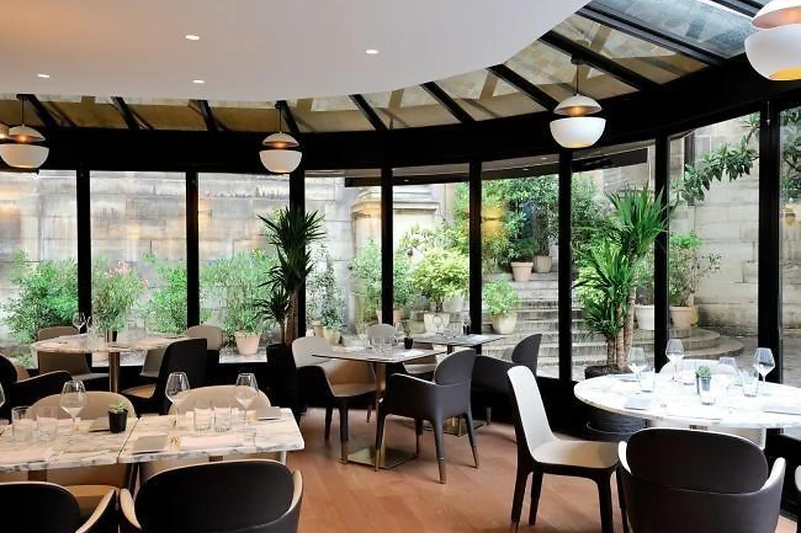 Cafés et Restaurants, RESTAURANTS - PARIS (PARIS) : RESTAURANT LUMEN