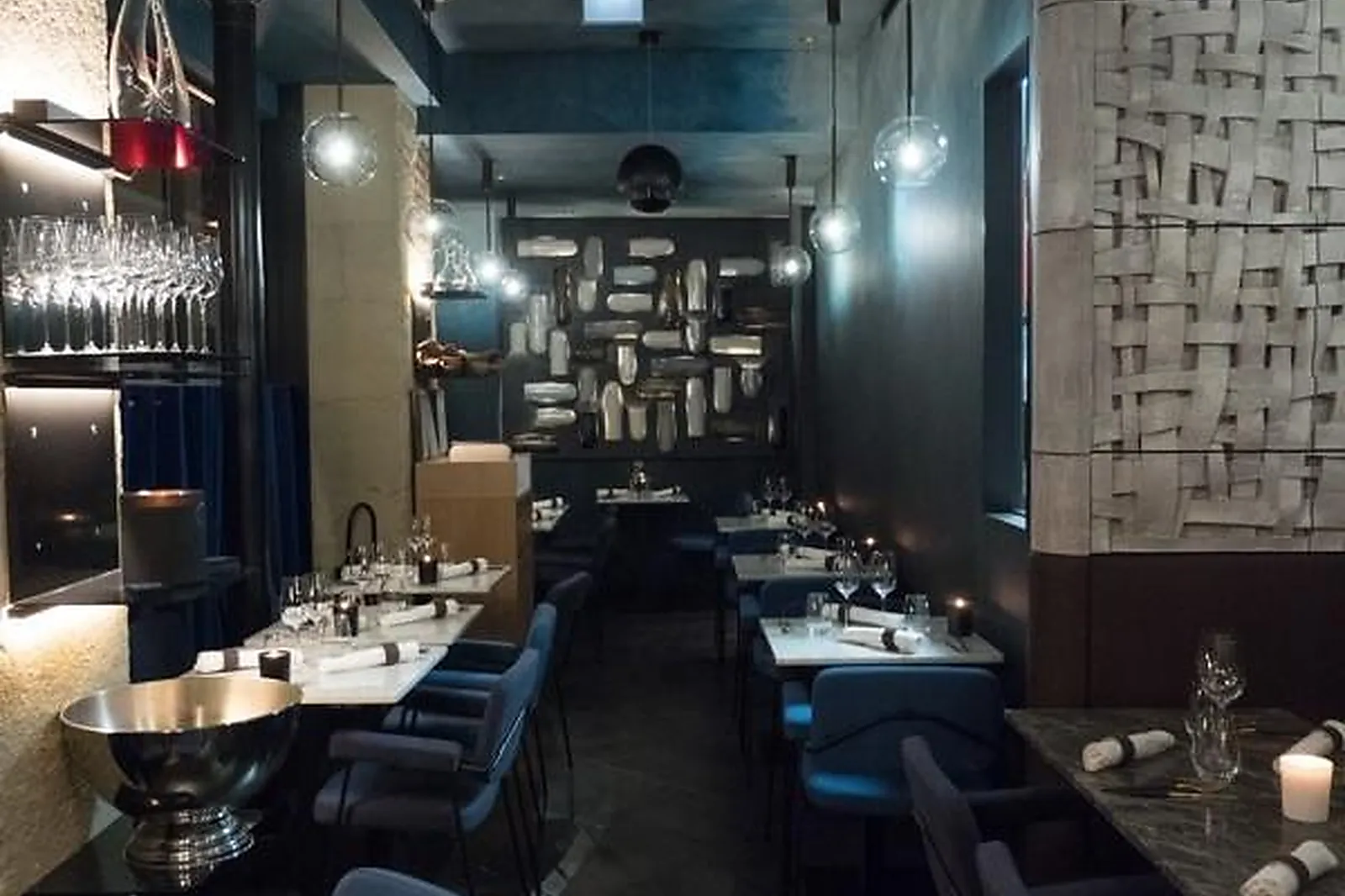 Cafés et Restaurants, RESTAURANTS - PARIS (PARIS) : SUBSTANCE