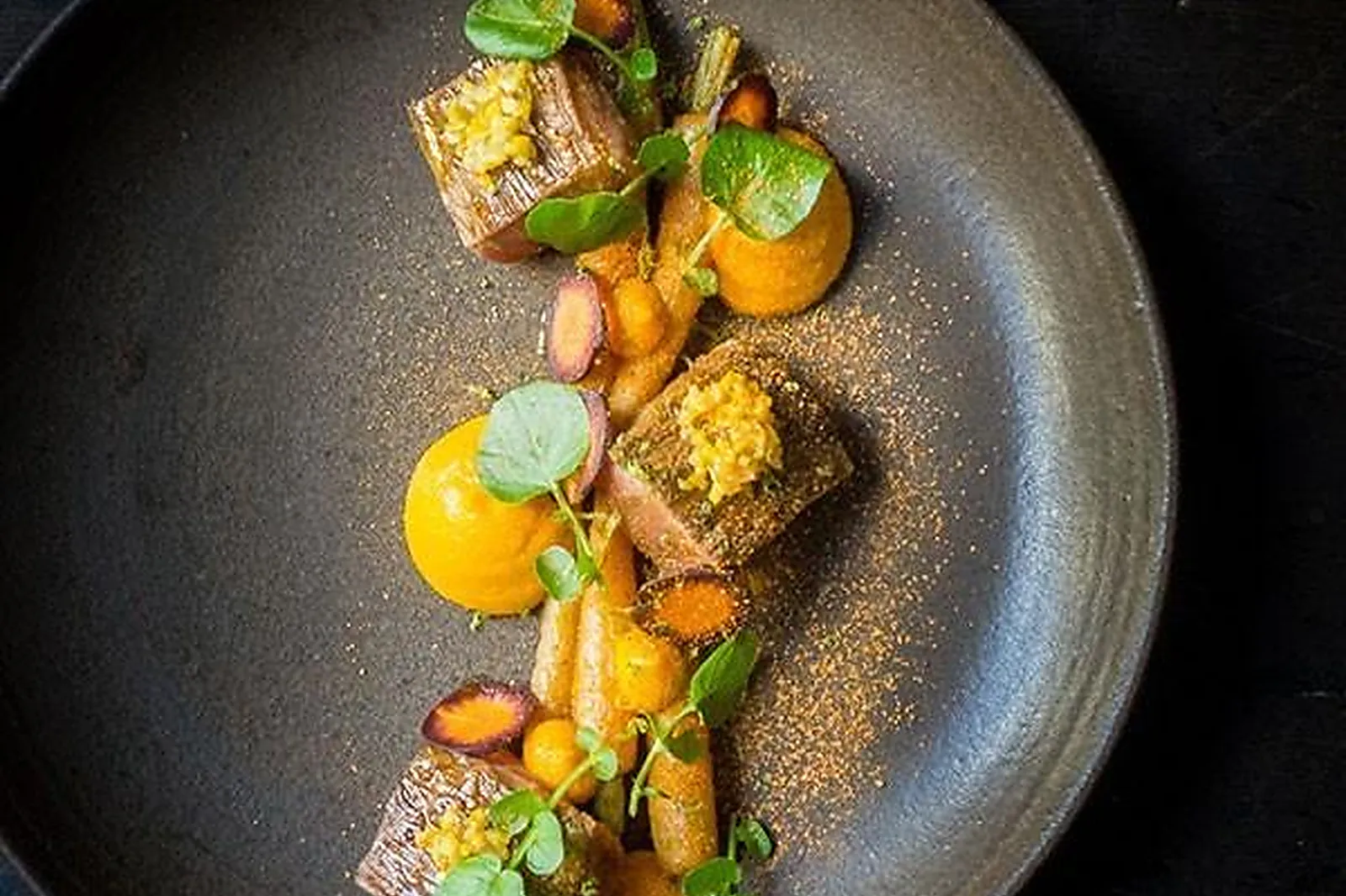 Cafés et Restaurants, RESTAURANTS - PARIS (PARIS) : SUBSTANCE