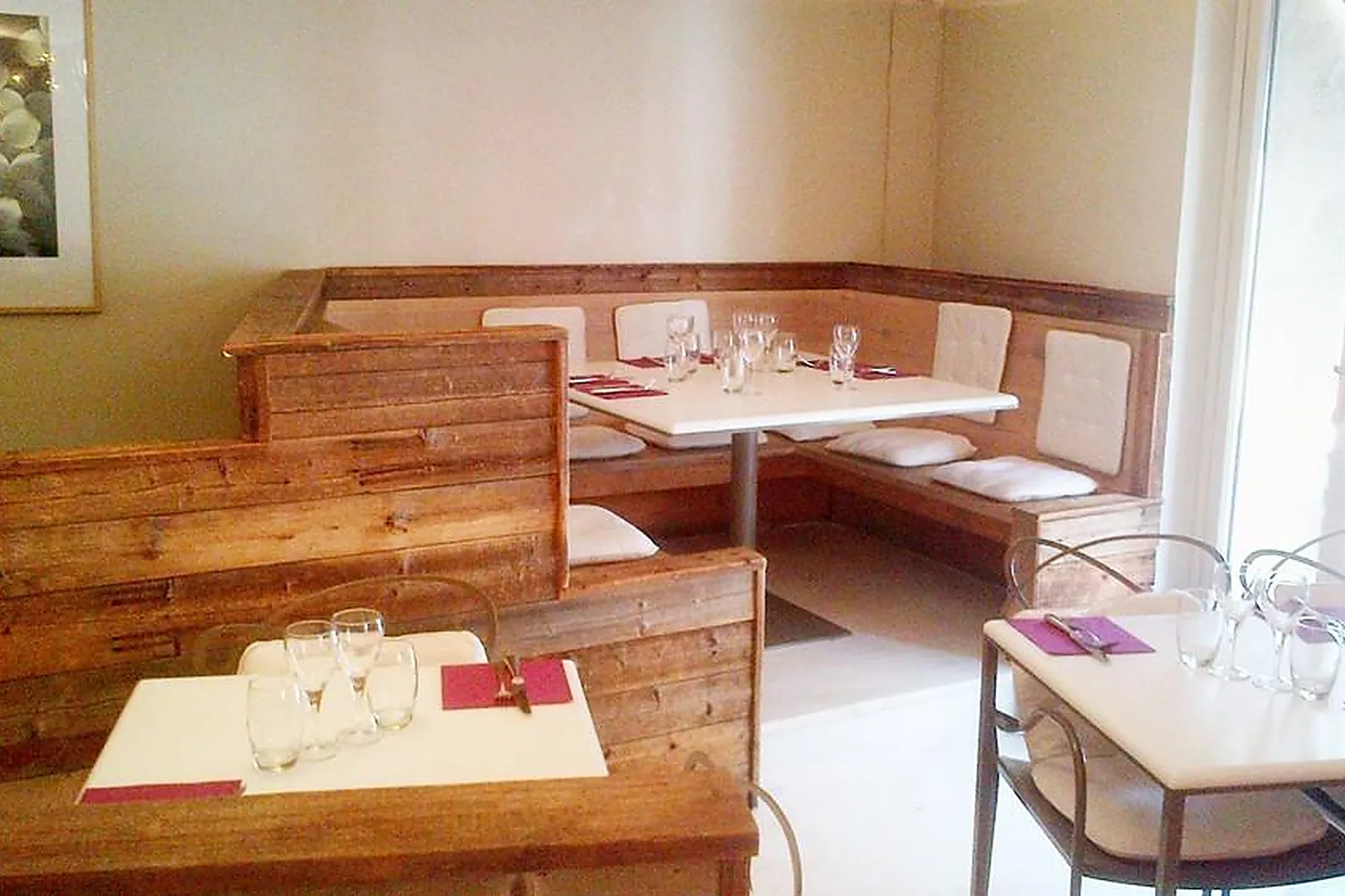 Cafés et Restaurants, RESTAURANTS - PARIS (PARIS) : SUR UN ARBRE PERCHÉ