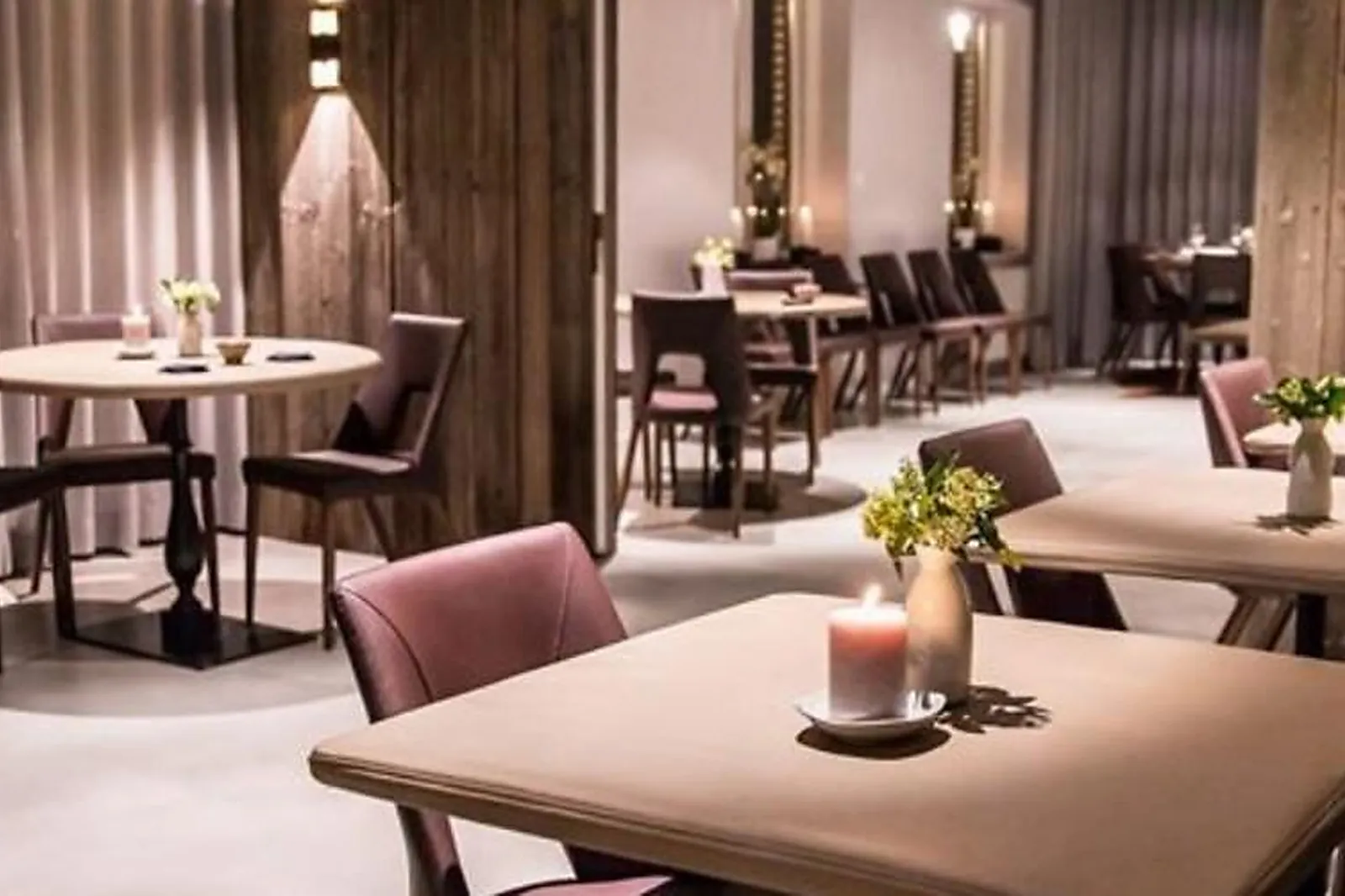 Cafés et Restaurants, RESTAURANTS - PETIT ATTICHES (NORD) : LL&RSQUO;ESSENTIEL RESTAURANT