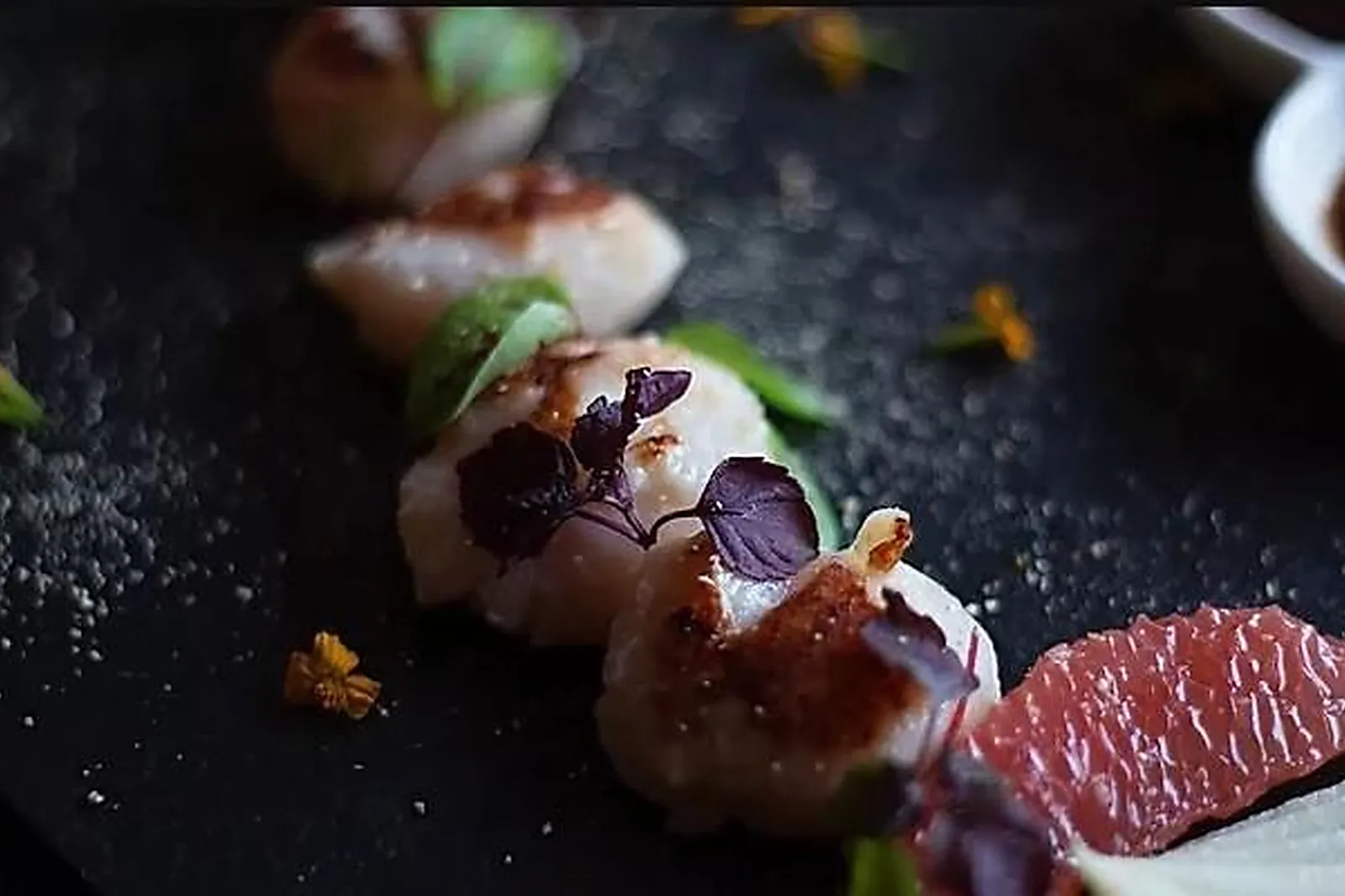 Cafés et Restaurants, RESTAURANTS - PONT-AVEN (FINISTÈRE) : LA CINQUIÈME SAVEUR