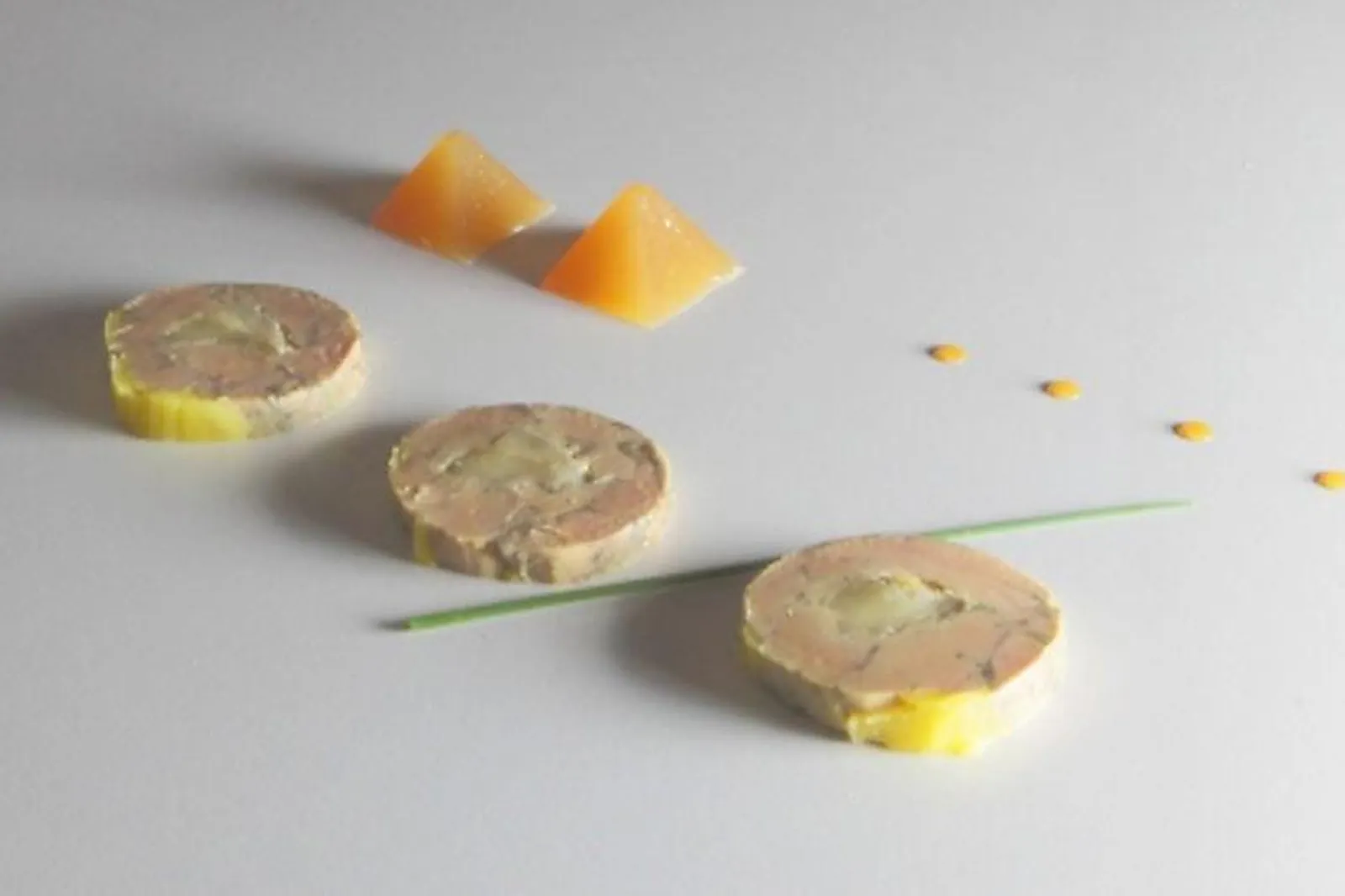 Cafés et Restaurants, RESTAURANTS - PRATZ (JURA) : LES LOUVIÈRES