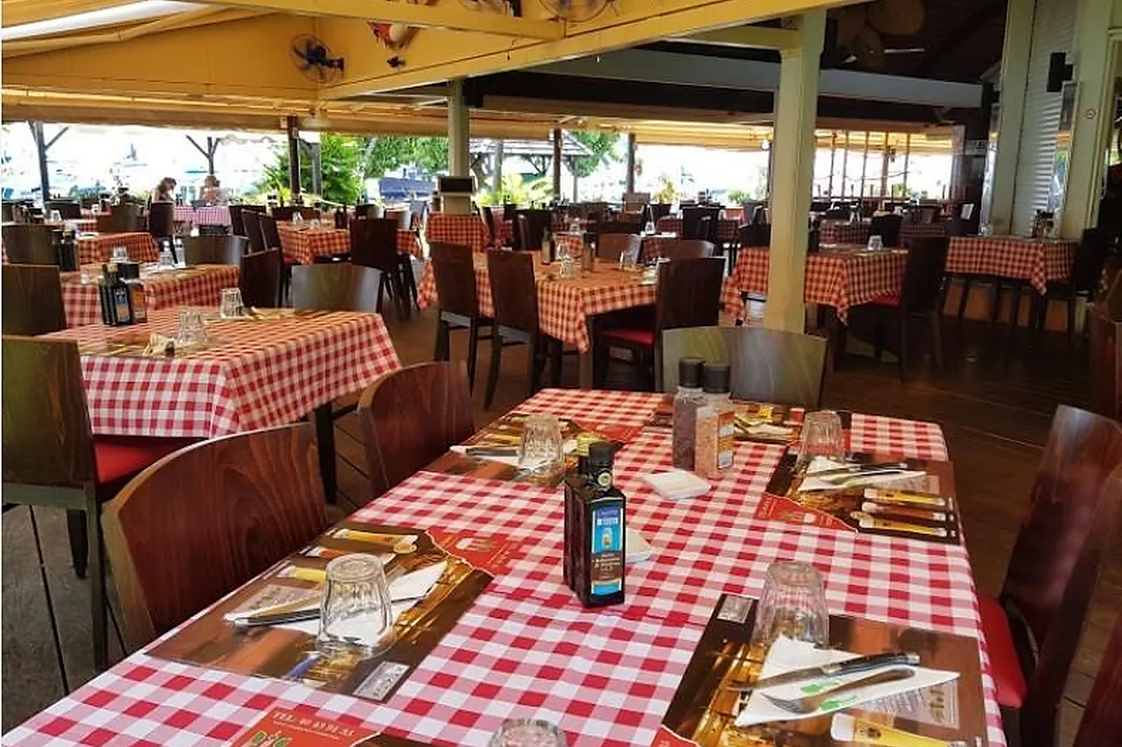 Cafés et Restaurants, RESTAURANTS - PUNAAUIA (POLYNÉSIE FRANÇAISE) : LA CASA BIANCA