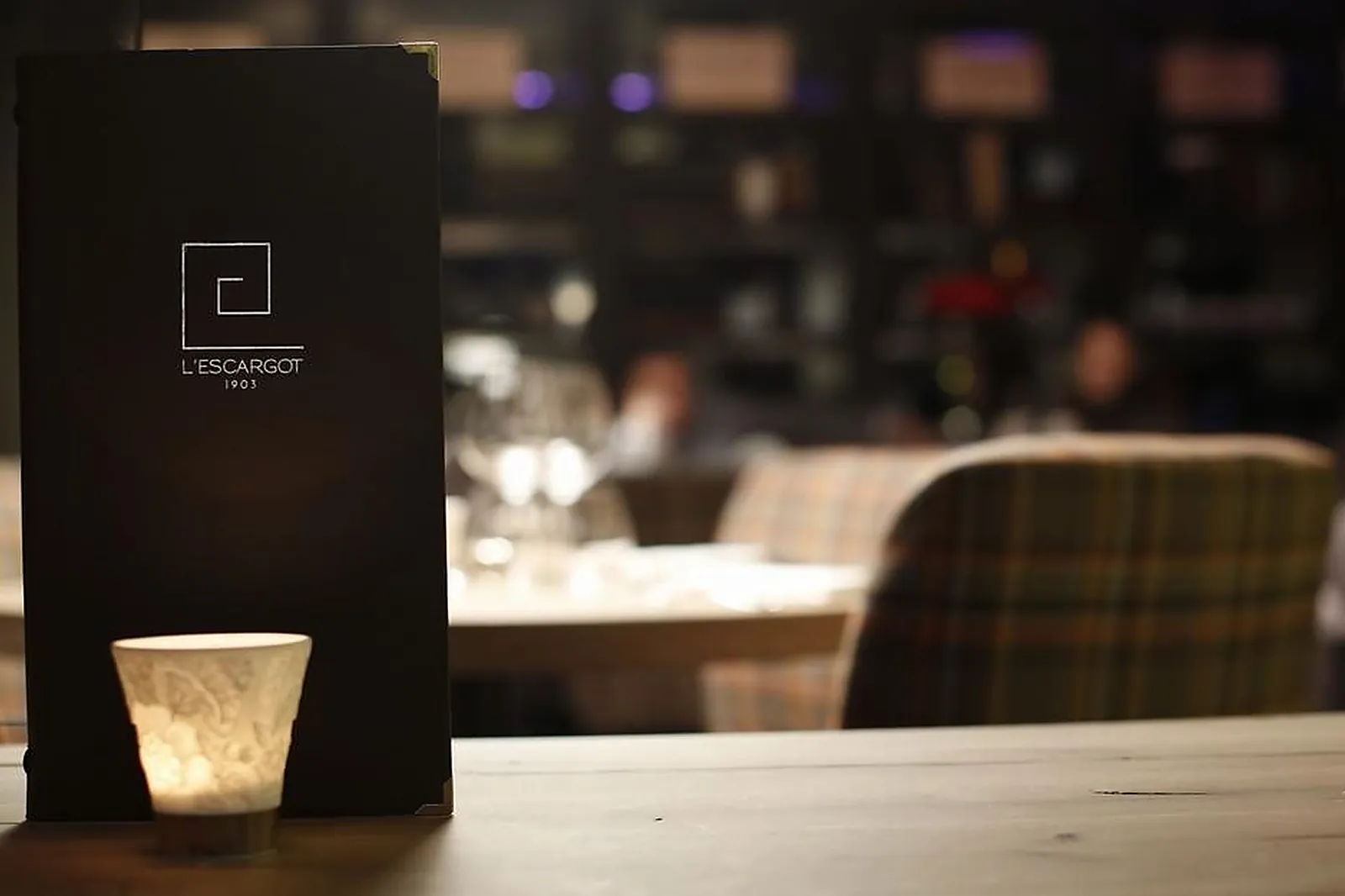 Cafés et Restaurants, RESTAURANTS - PUTEAUX (HAUTS-DE-SEINE) : L’ESCARGOT 1903