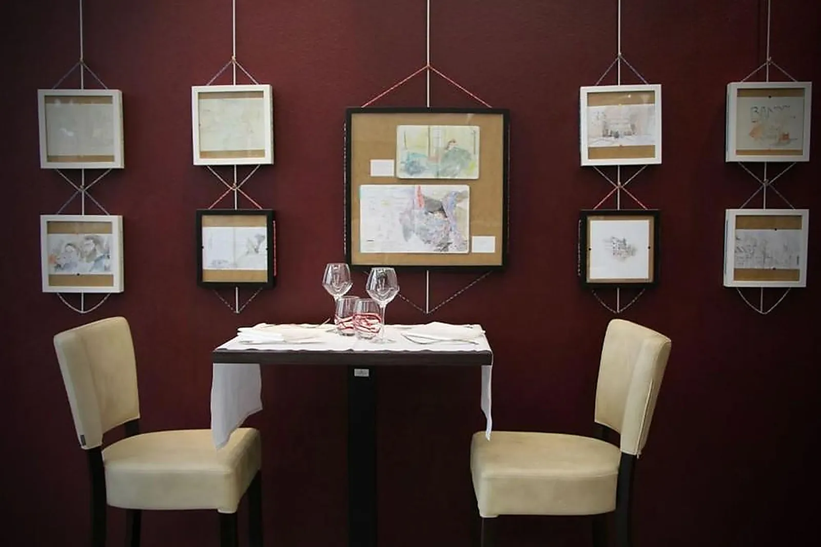 Cafés et Restaurants, RESTAURANTS - REIMS (MARNE) : BOUILLON DES HALLES