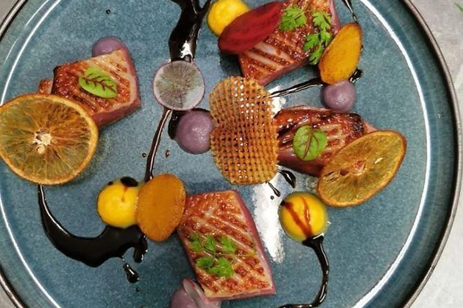 Cafés et Restaurants, RESTAURANTS - REIMS (MARNE) : VERSION ORIGINALE