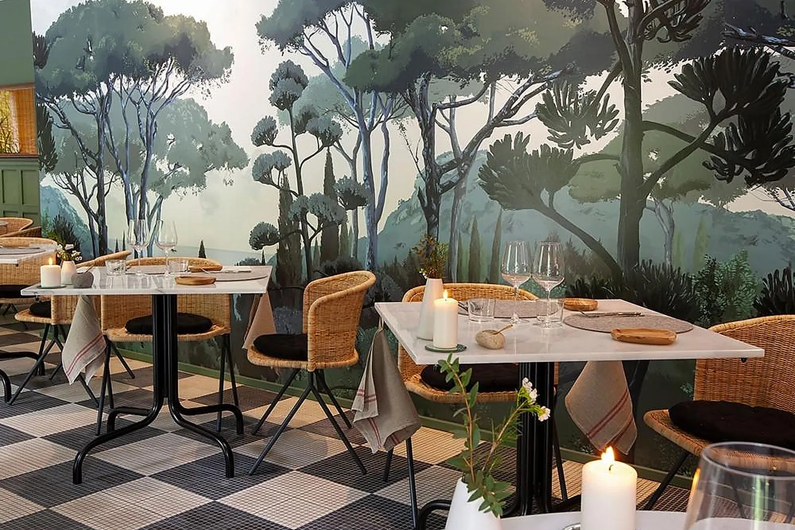 Cafés et Restaurants, RESTAURANTS - RIVIERE-SUR-TARN (AVEYRON) : LE SAHUC