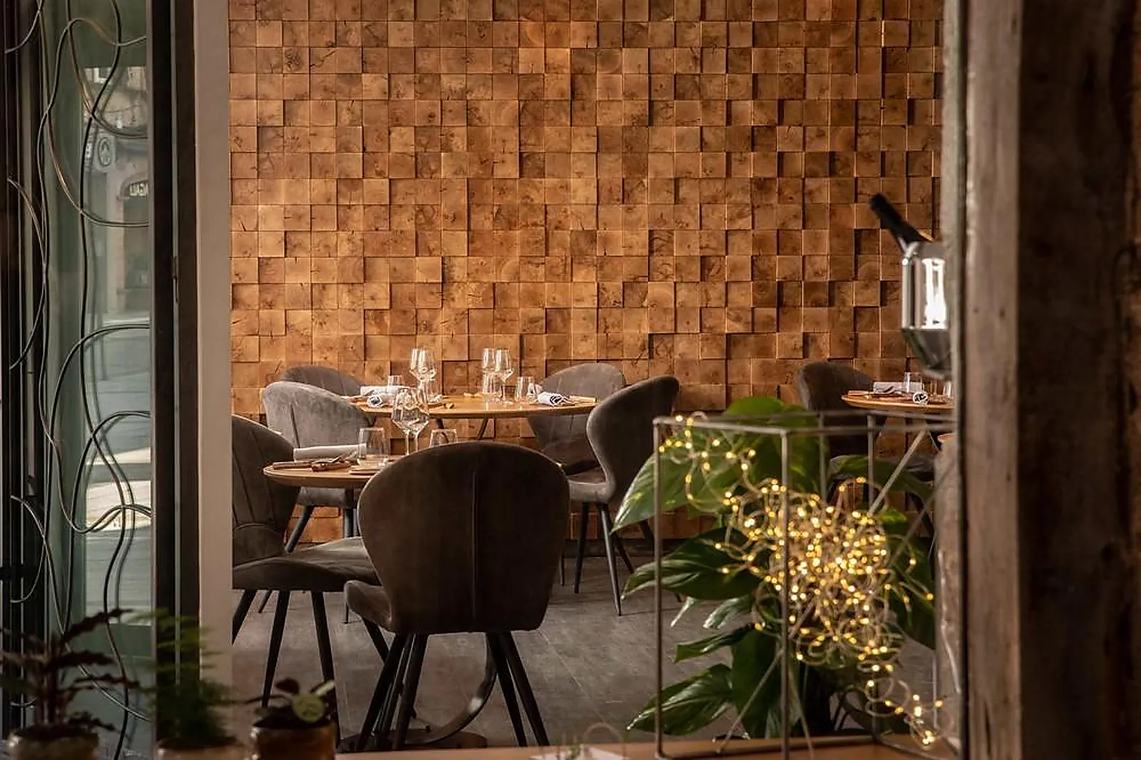 Cafés et Restaurants, RESTAURANTS - RODEZ (AVEYRON) : RESTAURANT EMILIE ET THOMAS