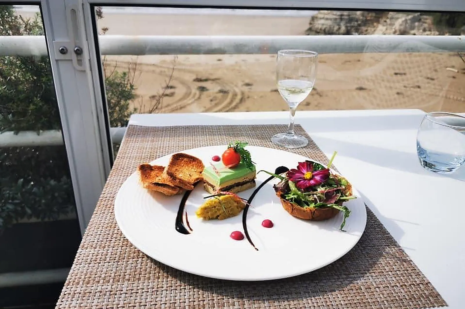 Cafés et Restaurants, RESTAURANTS - ROYAN (CHARENTE-MARITIME) : LE CHAY