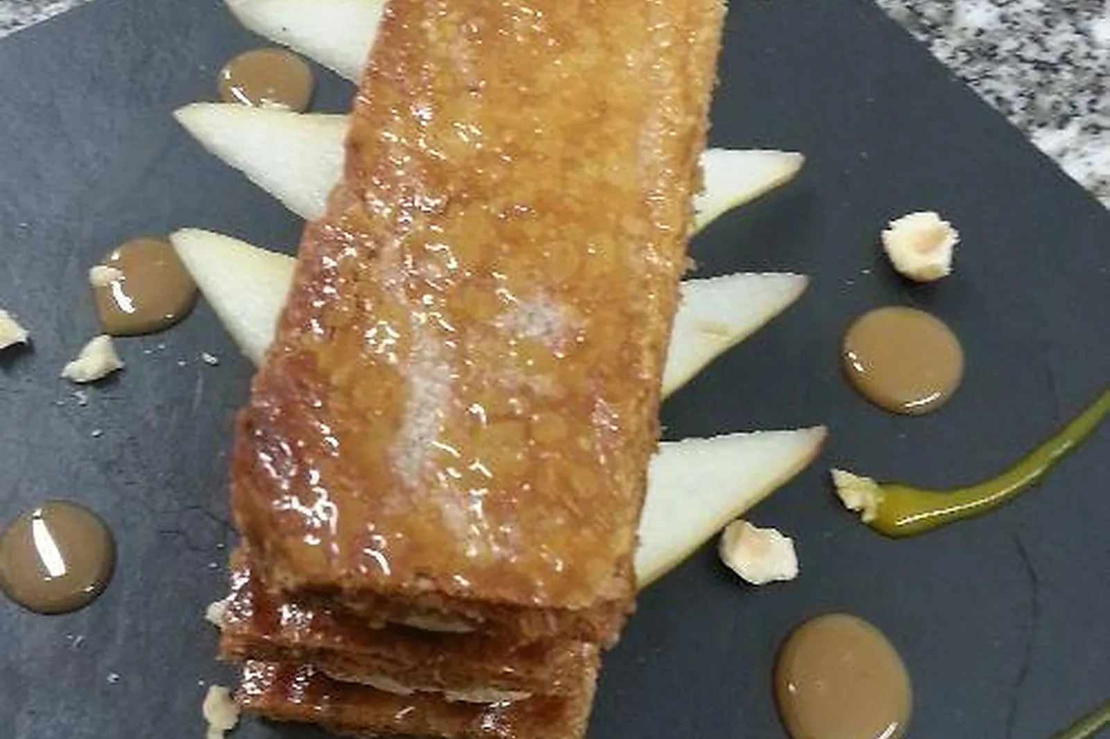 Cafés et Restaurants, RESTAURANTS - ROYE (SOMME) : LA FLAMICHE