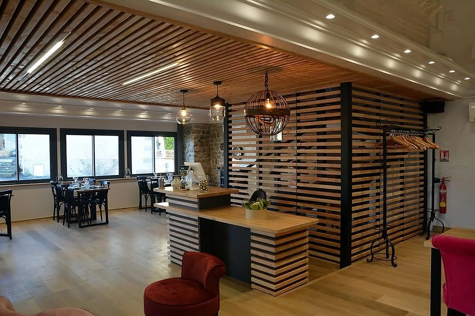 Cafés et Restaurants, RESTAURANTS - SAINTE-FEYRE (CREUSE) : LE FIL DU TEMPS