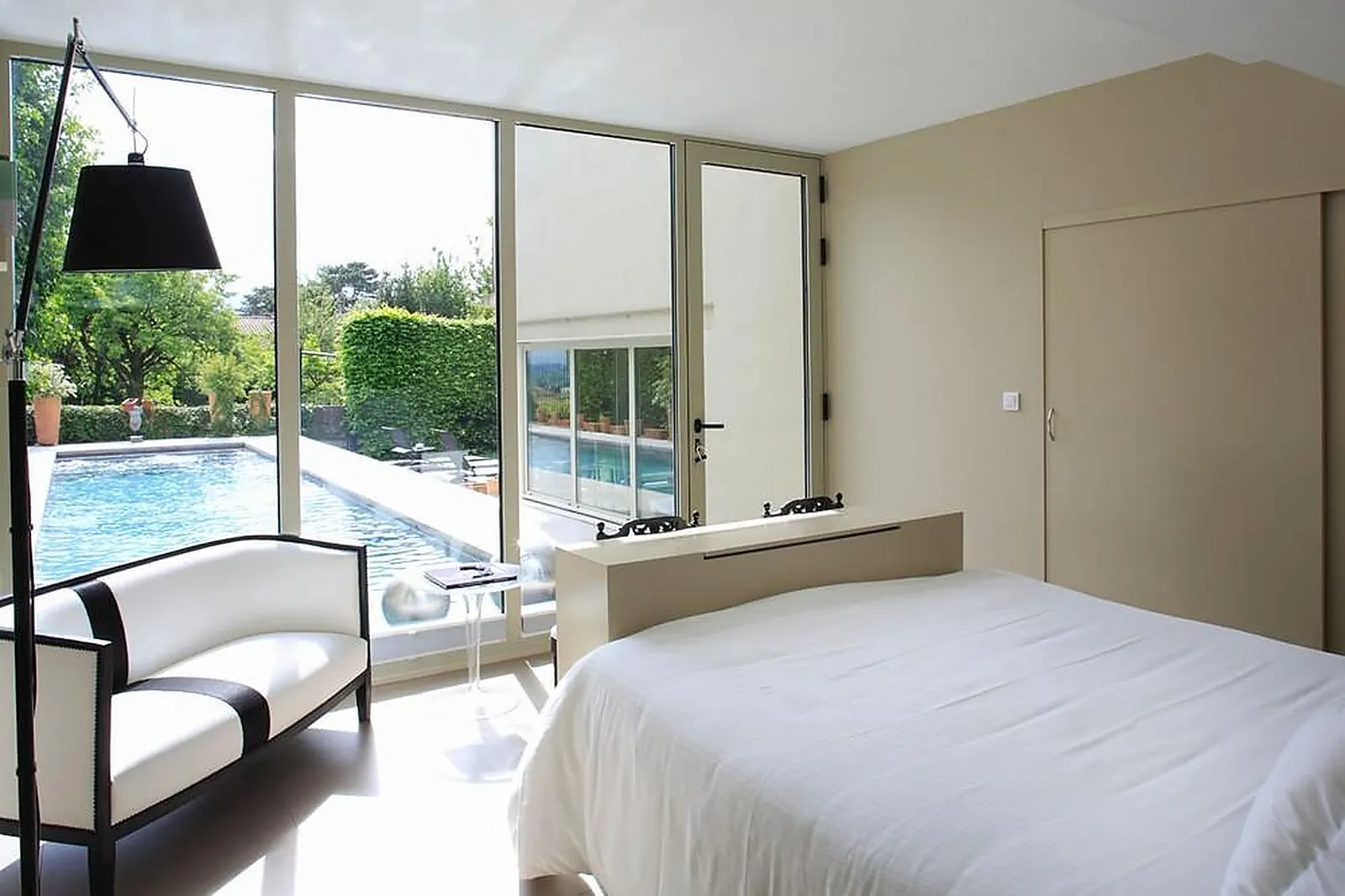 Cafés et Restaurants, RESTAURANTS - SAINT-AMOUR-BELLEVUE (SAÔNE-ET-LOIRE) : AUBERGE DU PARADIS