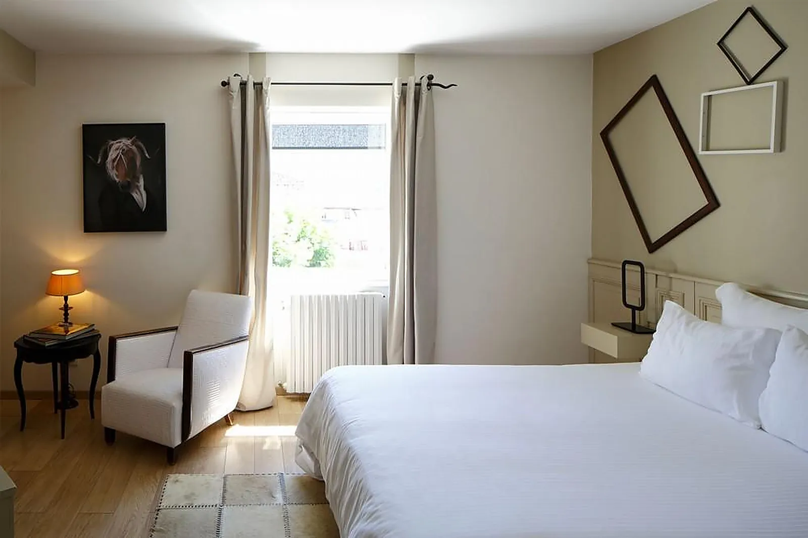 Cafés et Restaurants, RESTAURANTS - SAINT-AMOUR-BELLEVUE (SAÔNE-ET-LOIRE) : AUBERGE DU PARADIS