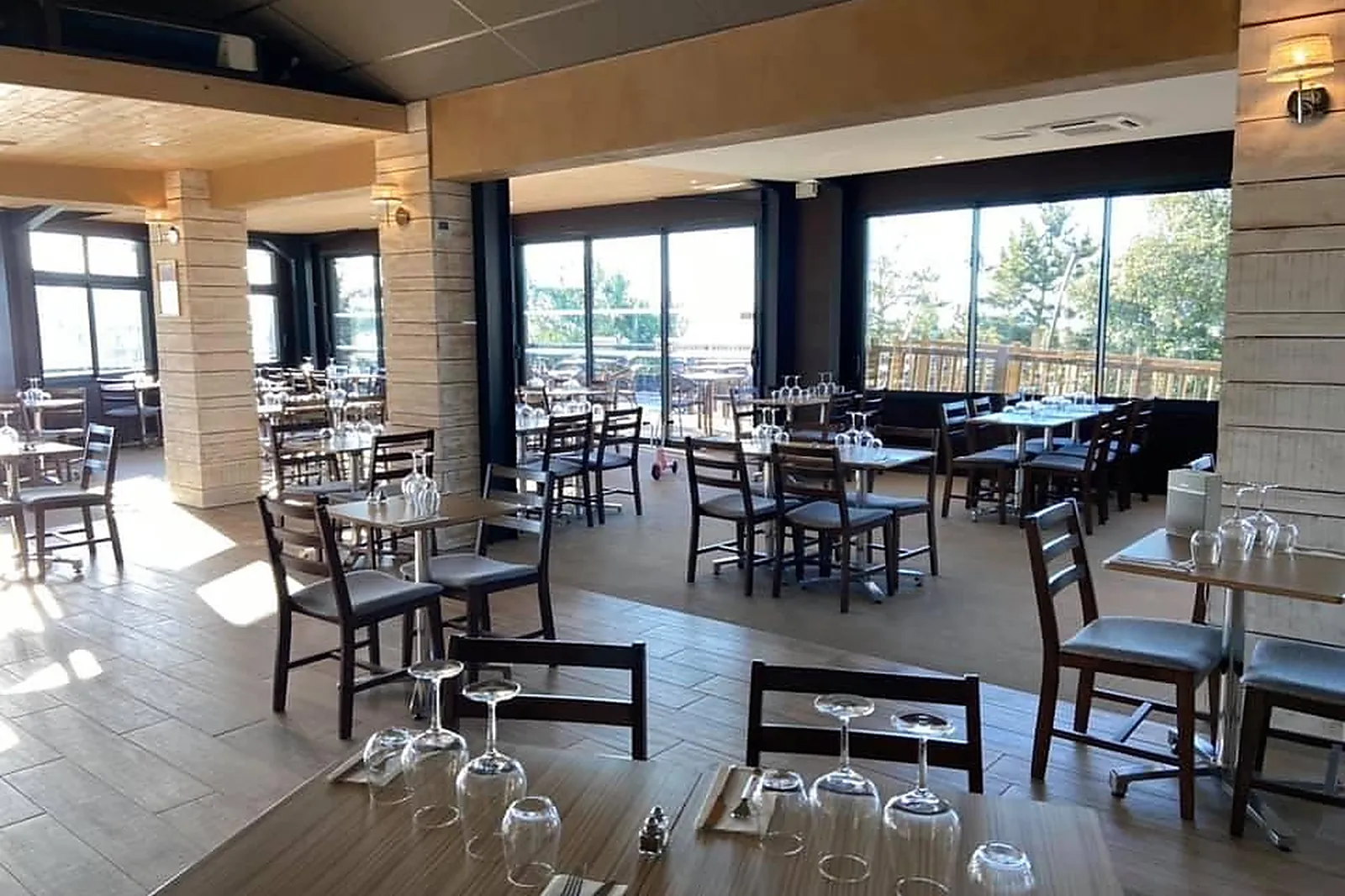 Cafés et Restaurants, RESTAURANTS - SAINT-BREVIN-LES-PINS (LOIRE-ATLANTIQUE) : CÔTES ET DUNES