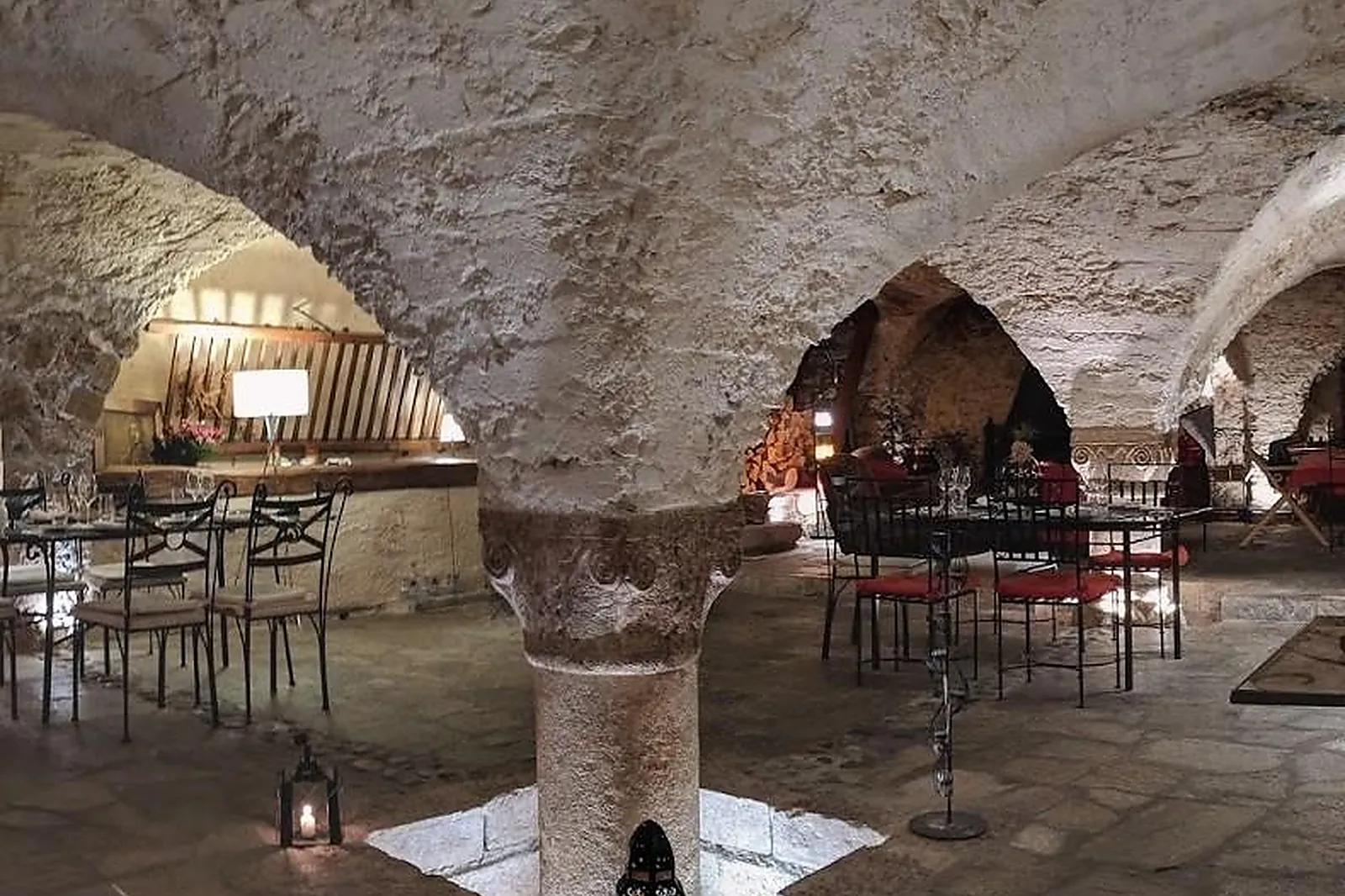 Cafés et Restaurants, RESTAURANTS - SAINT-CREPIN (HAUTES-ALPES) : LES TABLES DE GASPARD