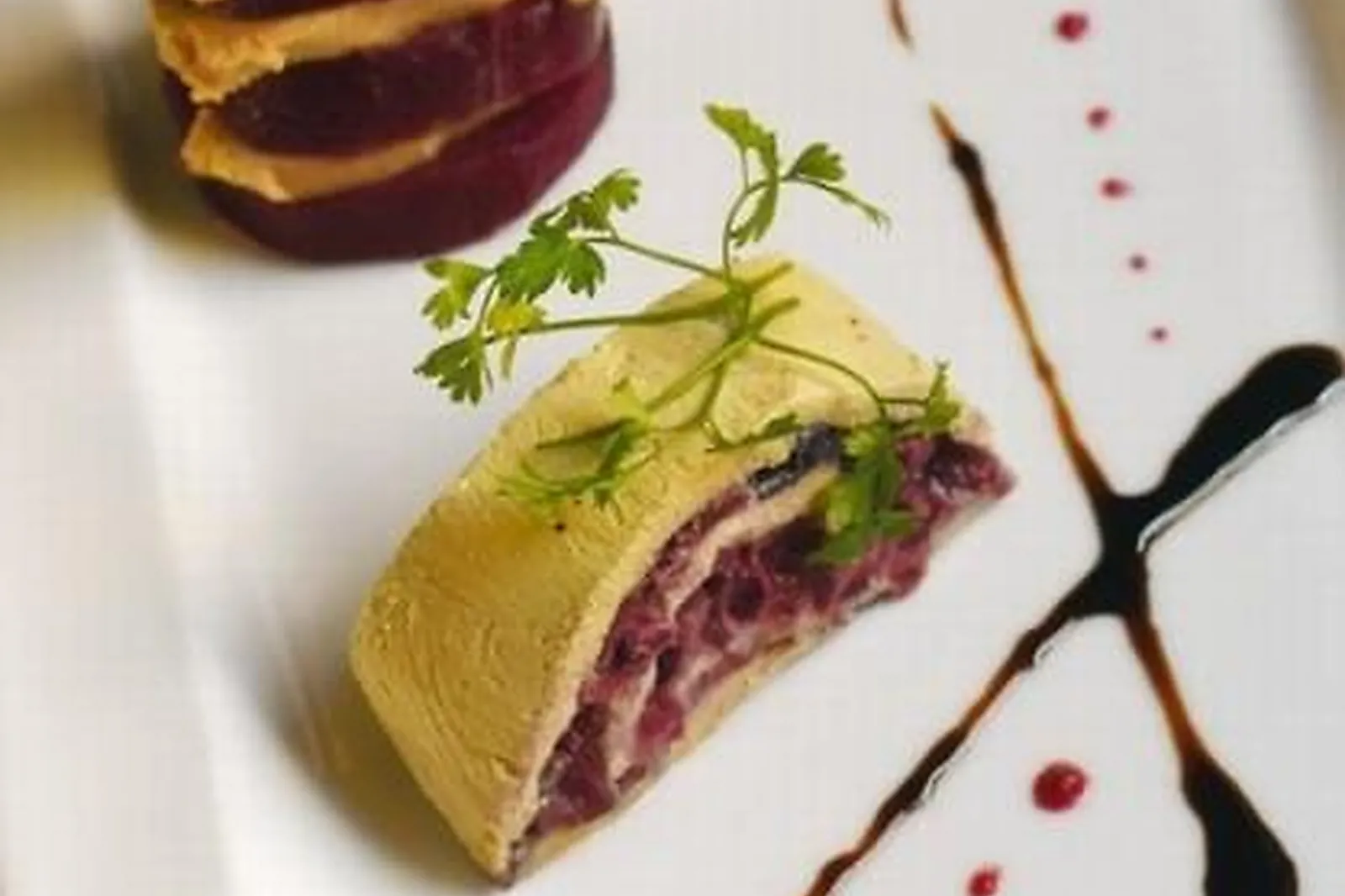 Cafés et Restaurants, RESTAURANTS - SAINT-ETIENNE (LOIRE) : LES PLATS CANAILLES