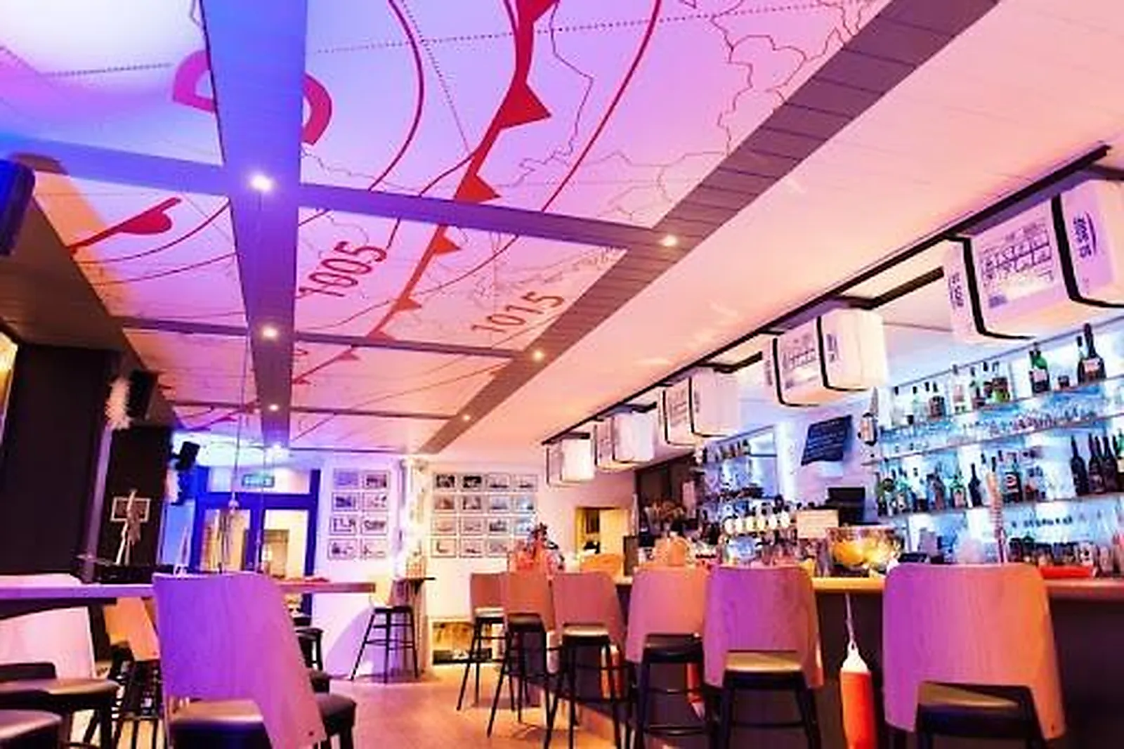 Cafés et Restaurants, RESTAURANTS - SAINT-MALO (ILLE-ET-VILAINE) : LA TRINQUETTE DU YACHT CLUB