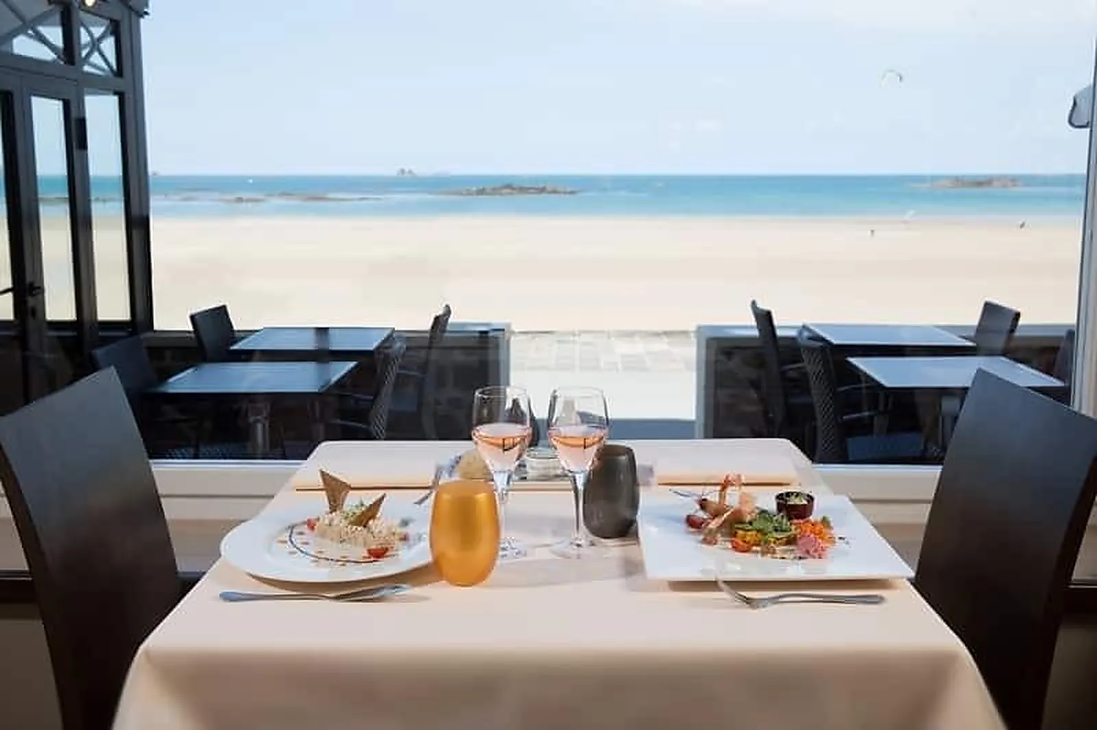 Cafés et Restaurants, RESTAURANTS - SAINT-MALO (ILLE-ET-VILAINE) : RESTAURANT DE LL&RSQUO;ANTINÉA