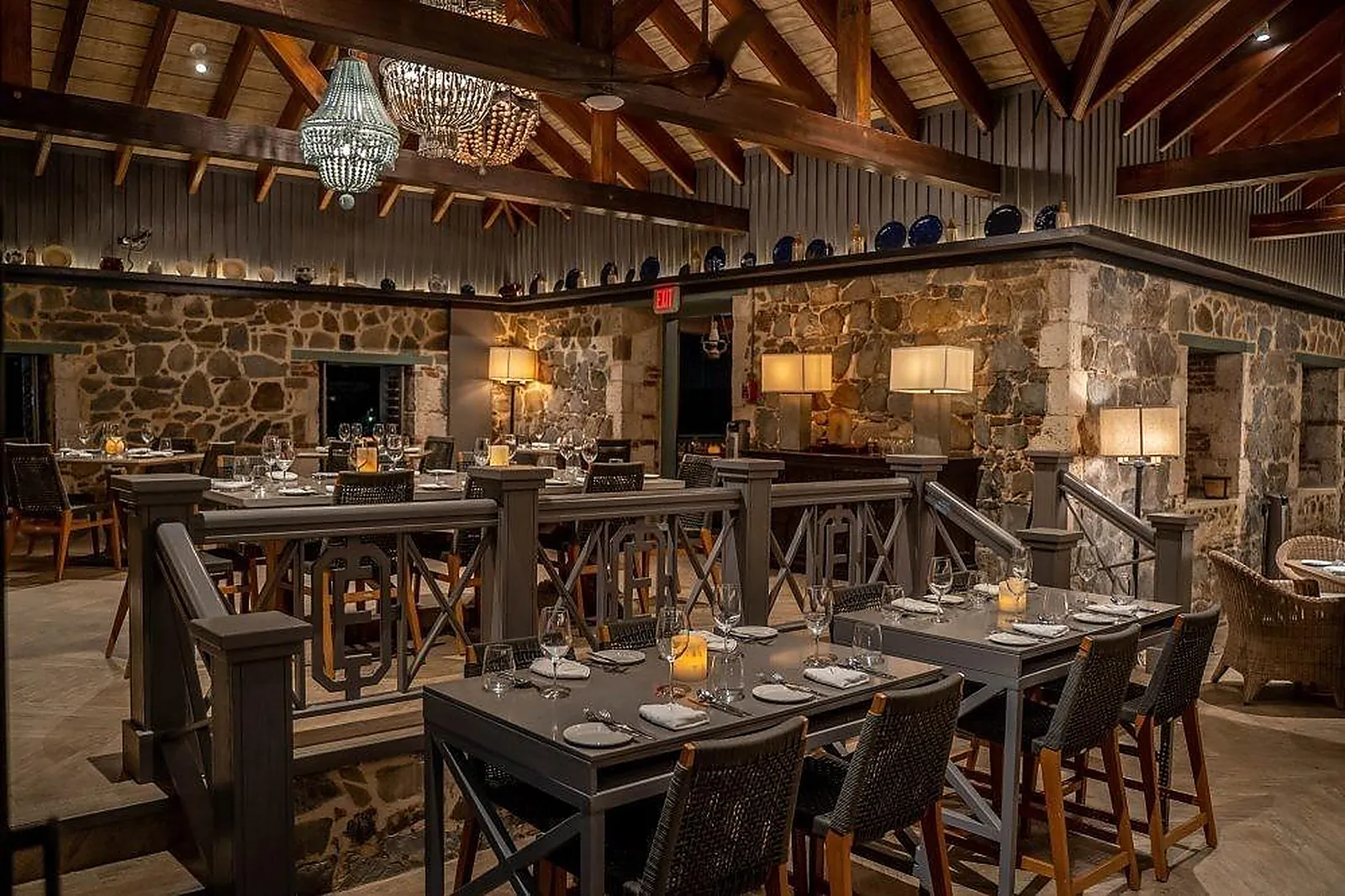 Cafés et Restaurants, RESTAURANTS - SAINT-MARTIN (GUADELOUPE) : EMILIOL&RSQUO;S