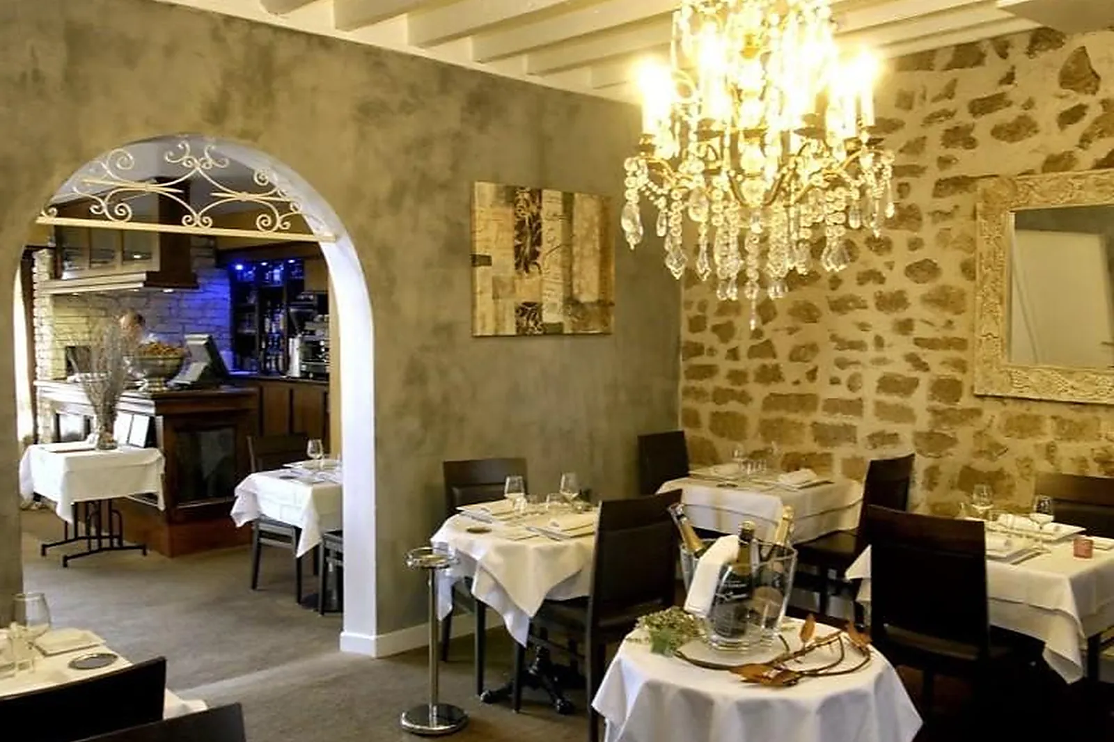 Cafés et Restaurants, RESTAURANTS - SAINT-MAUR-DES-FOSSES (VAL-DE-MARNE) : LA TABLE DES MARRONNIERS