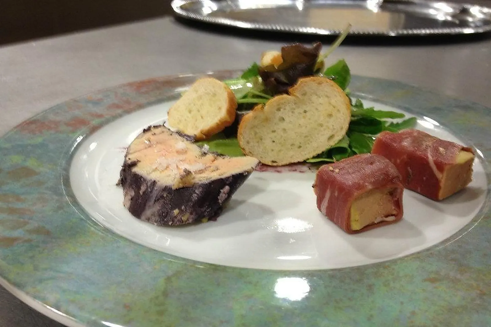 Cafés et Restaurants, RESTAURANTS - SAINT-MICHEL-EN-L-HERM (VENDÉE) : LA ROSE TRÉMIÈRE