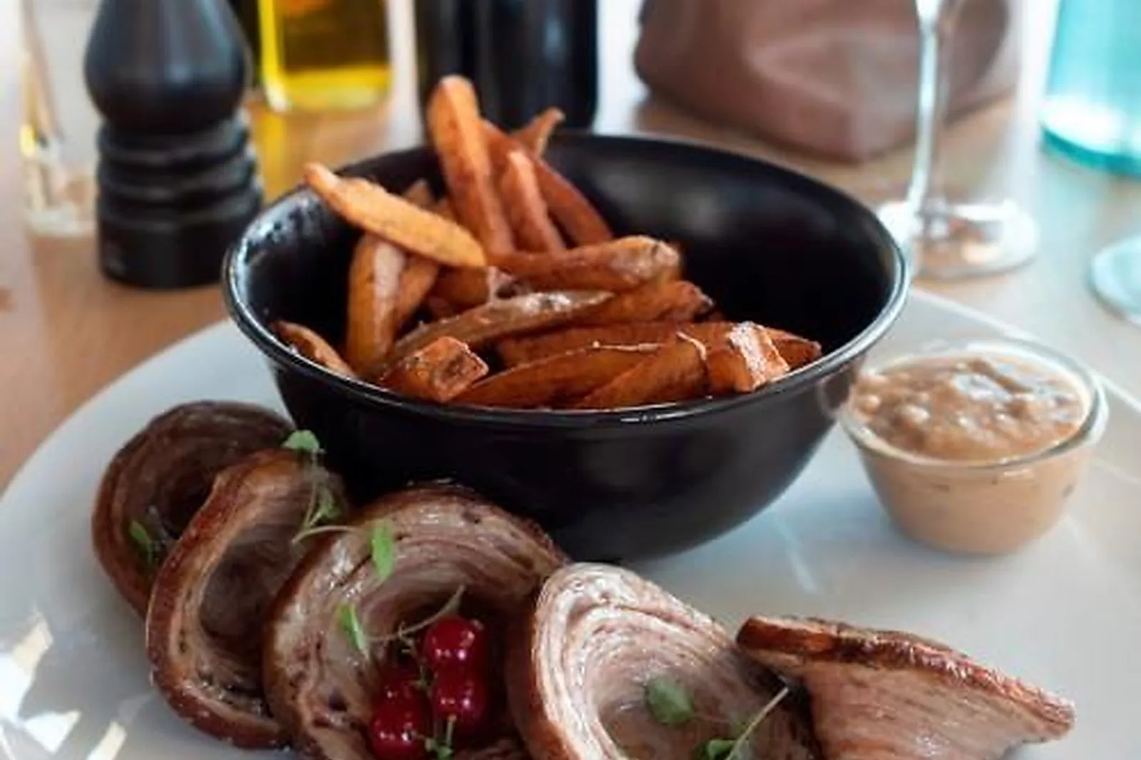 Cafés et Restaurants, RESTAURANTS - SAINT-NAZAIRE (LOIRE-ATLANTIQUE) : RESTAURANT LA PLAGE