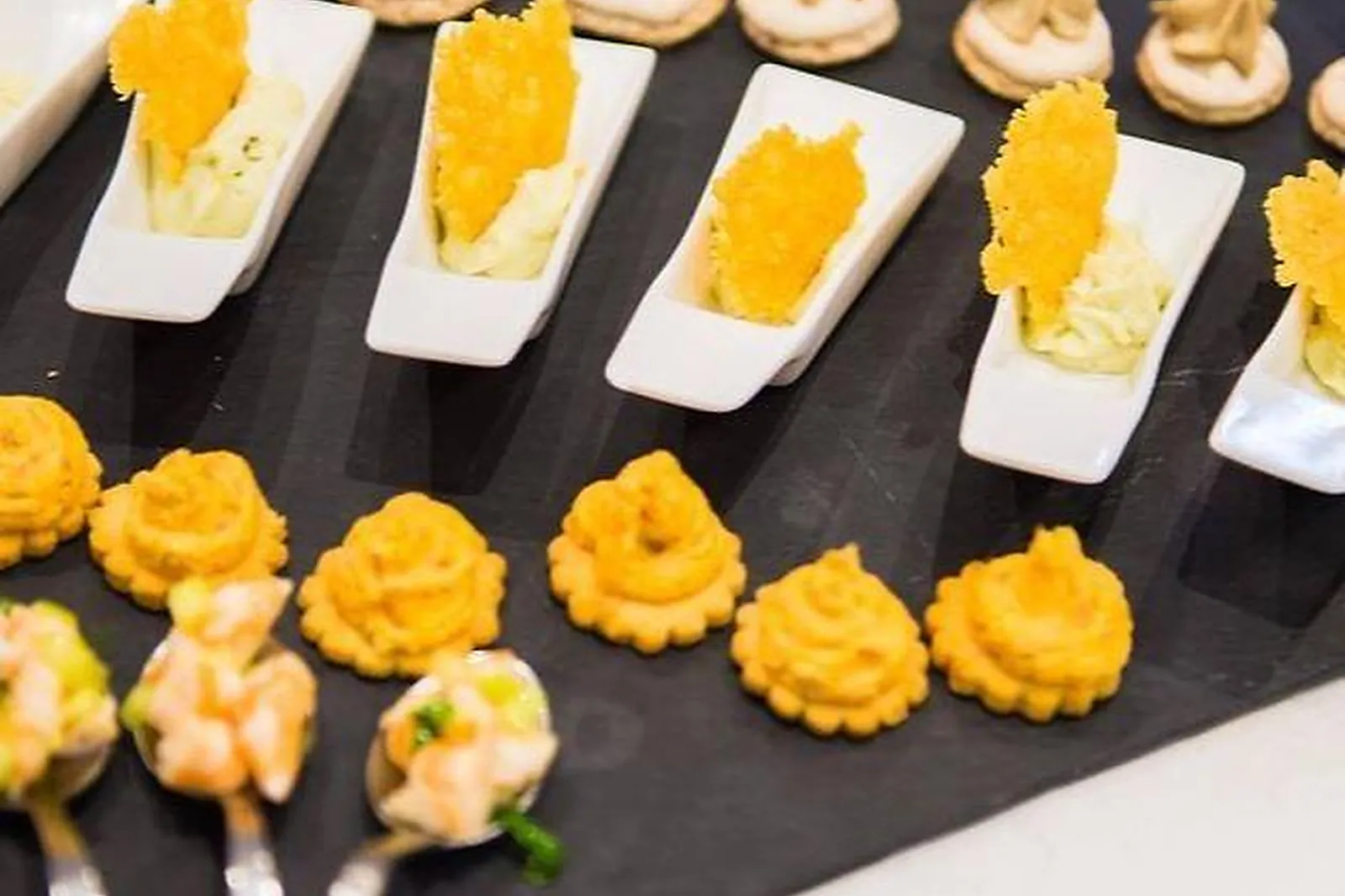 Cafés et Restaurants, RESTAURANTS - SAINT-QUENTIN-DES-ISLES (EURE) : RESTAURANT LA POMMERAIE